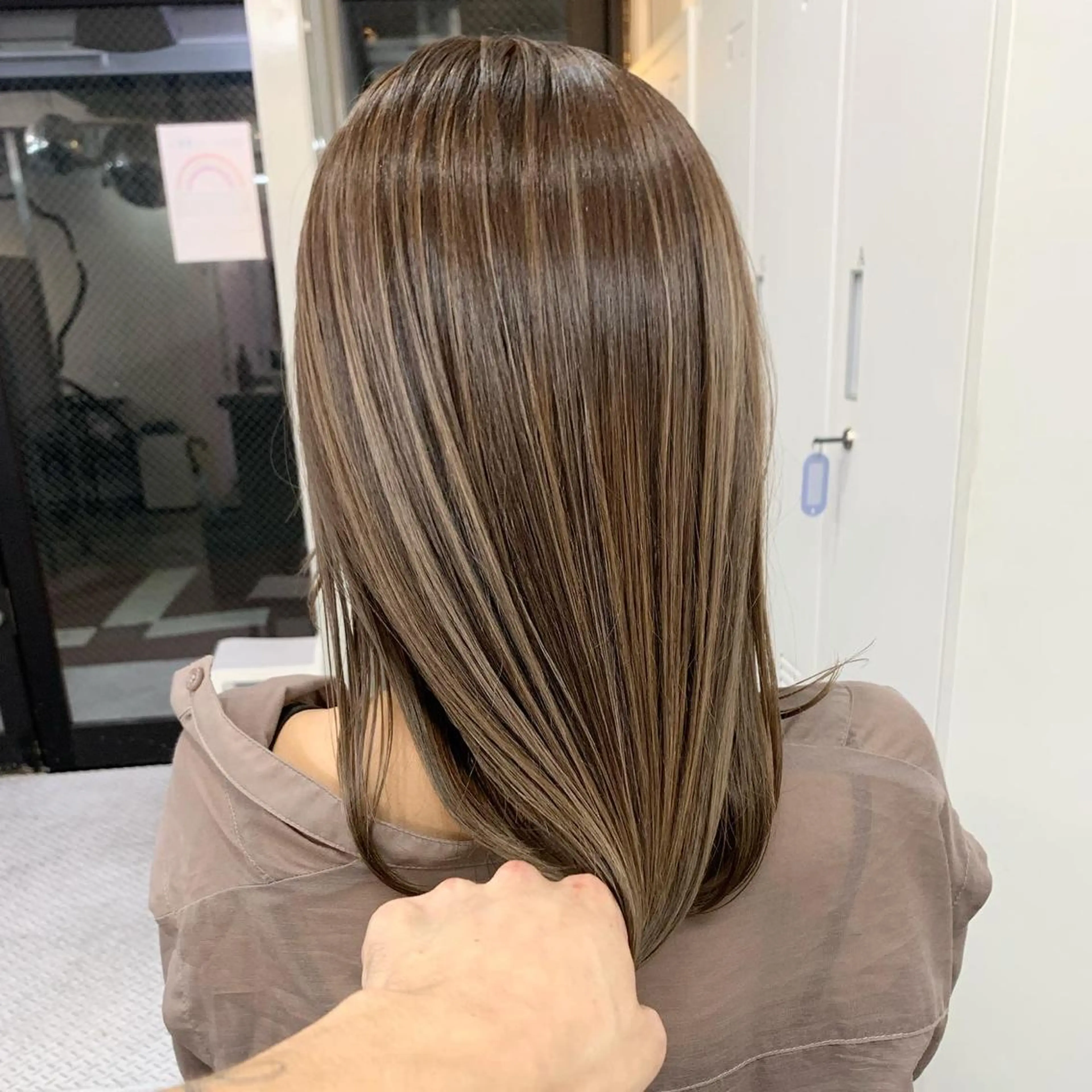 ミディアム カラー ヘアアレンジ ヘアカラー トリートメント ヘアセット ハイトーン/美髪矯正 🍃大江拓実のヘアスタイル