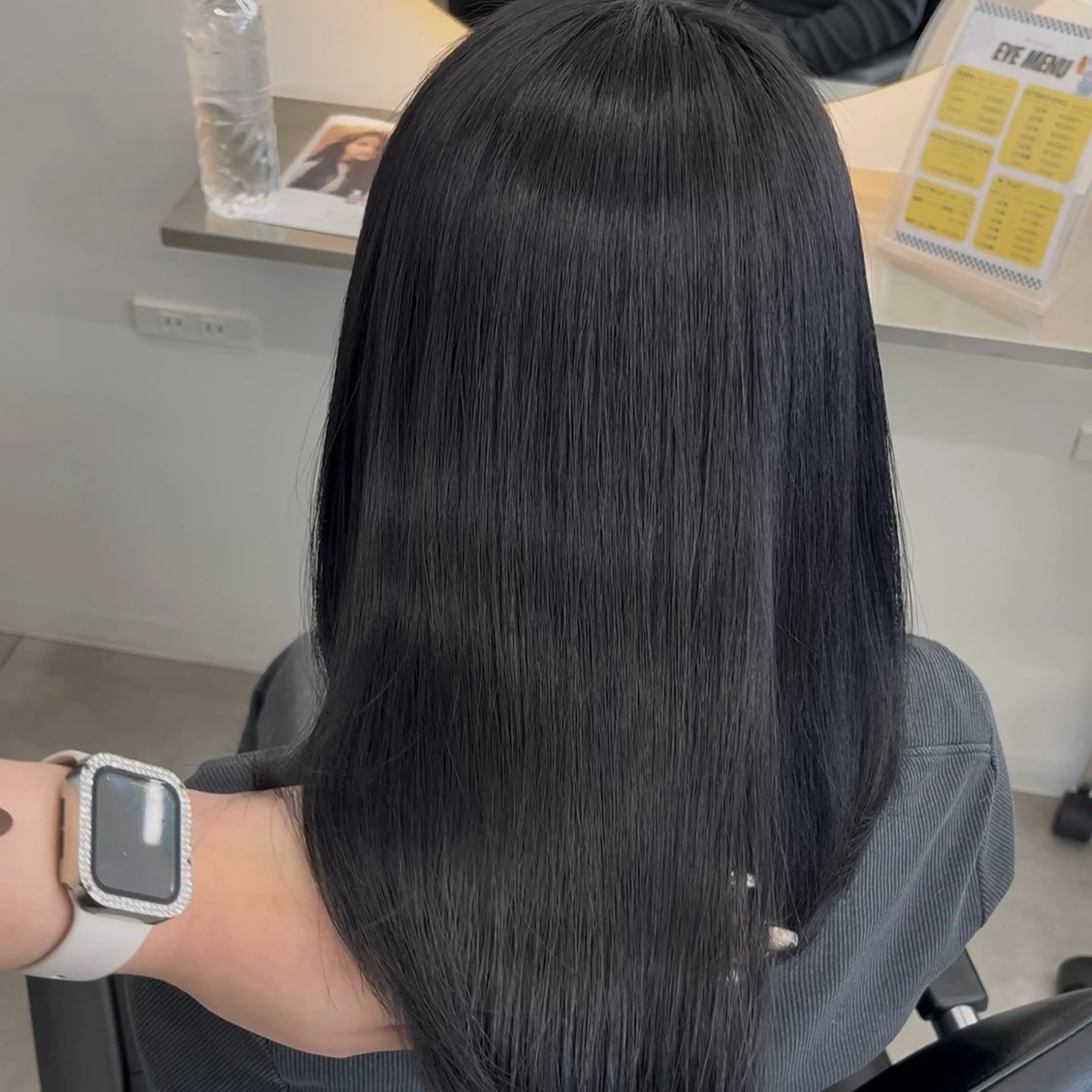 ミディアム アッシュ アッシュグレー カット ヘアカラー トリートメント 【レイヤー×透明感 カラー】mayaのヘアスタイル