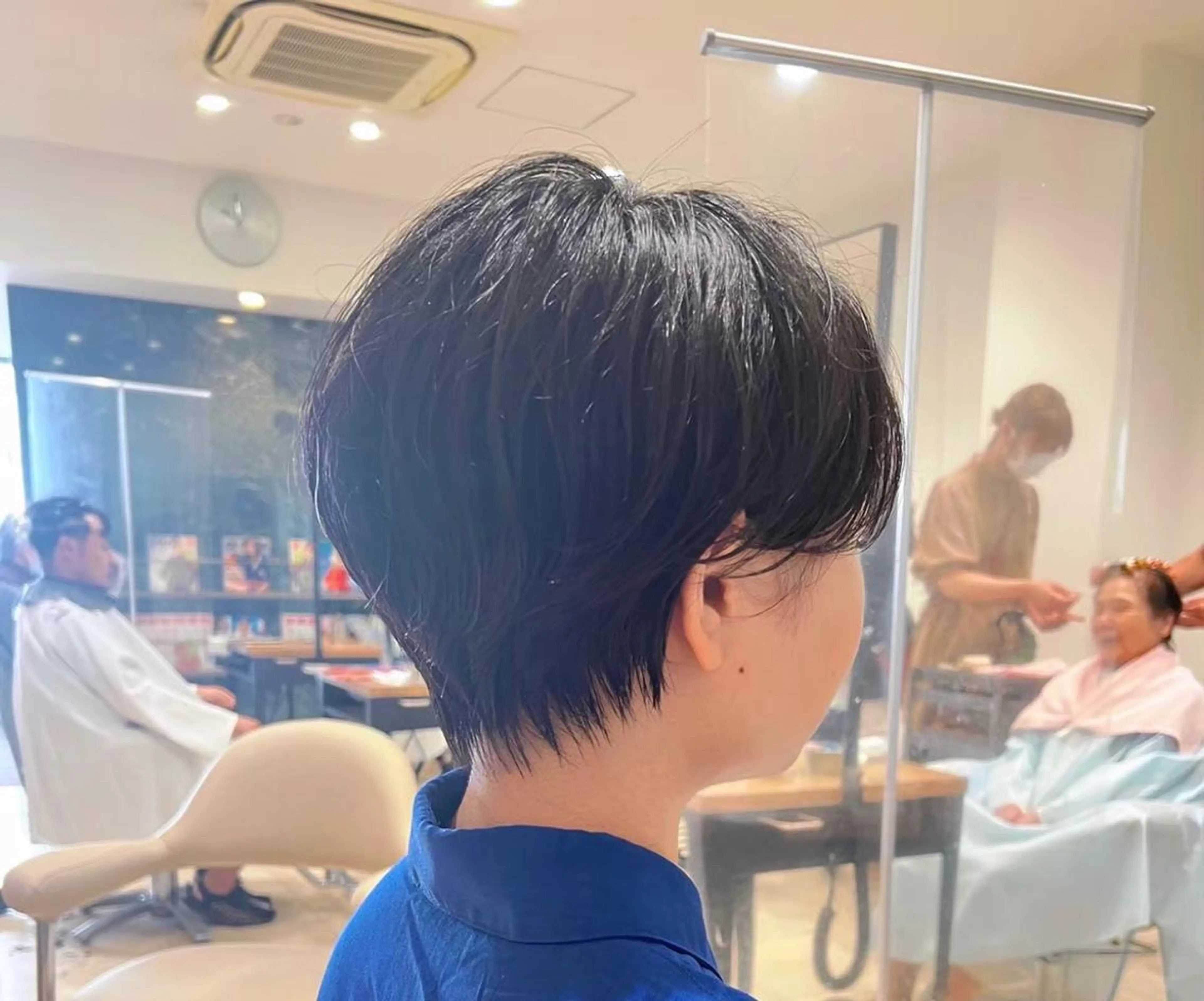 ショート VIVE counter所属・タナカ レイヤのヘアスタイル