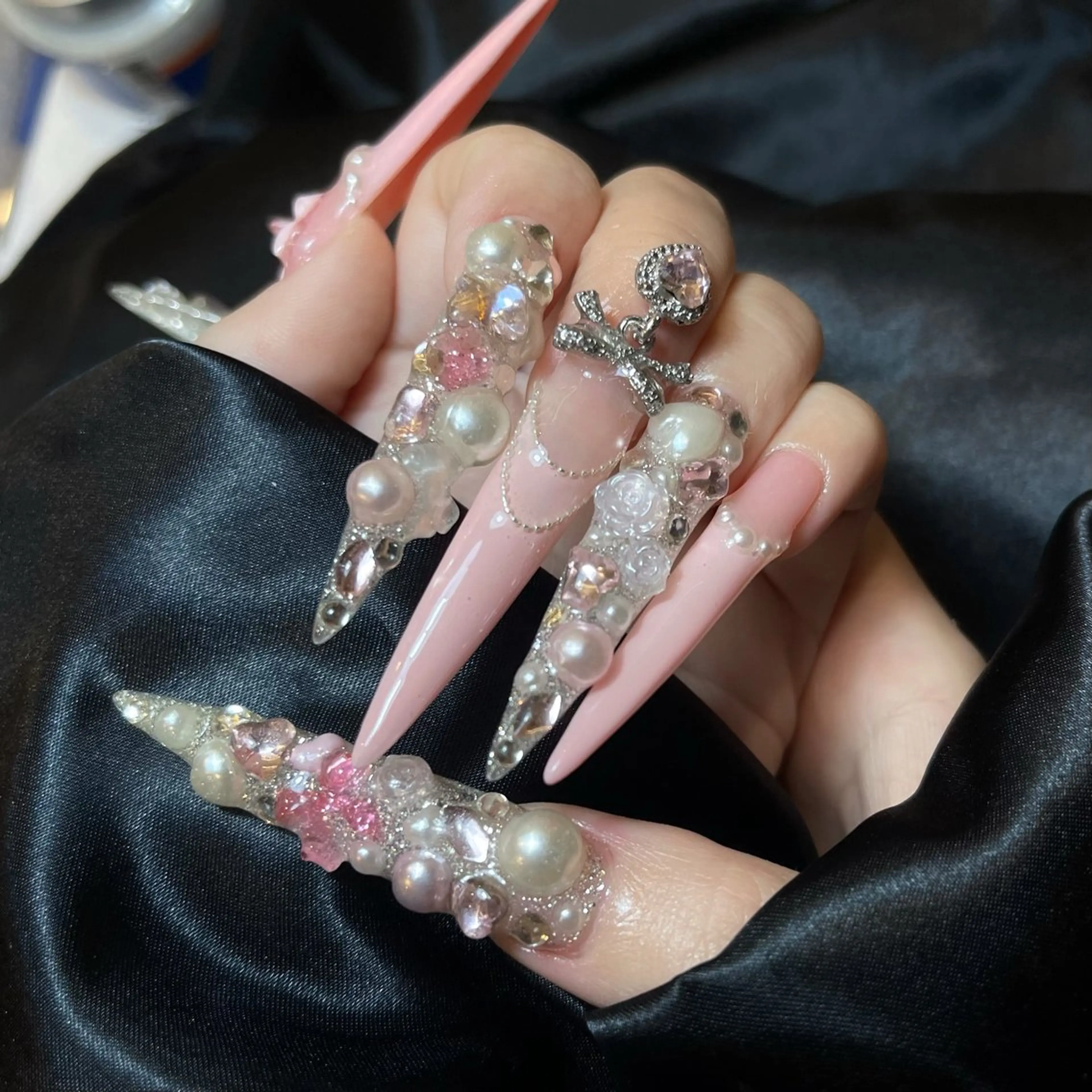 ロング Chiin Nailのネイルデザイン