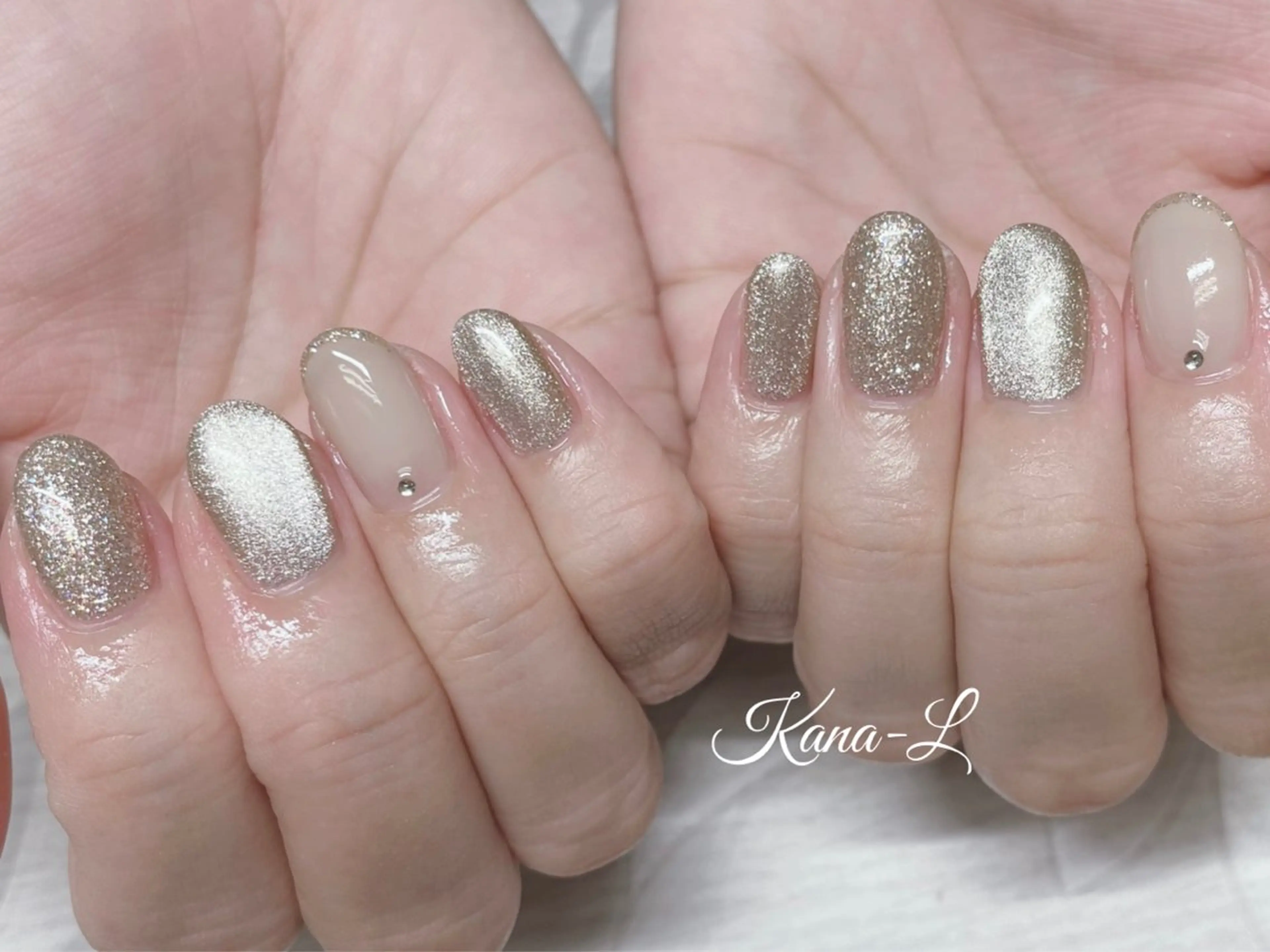 ネイル 芦辺 香奈のネイルデザイン