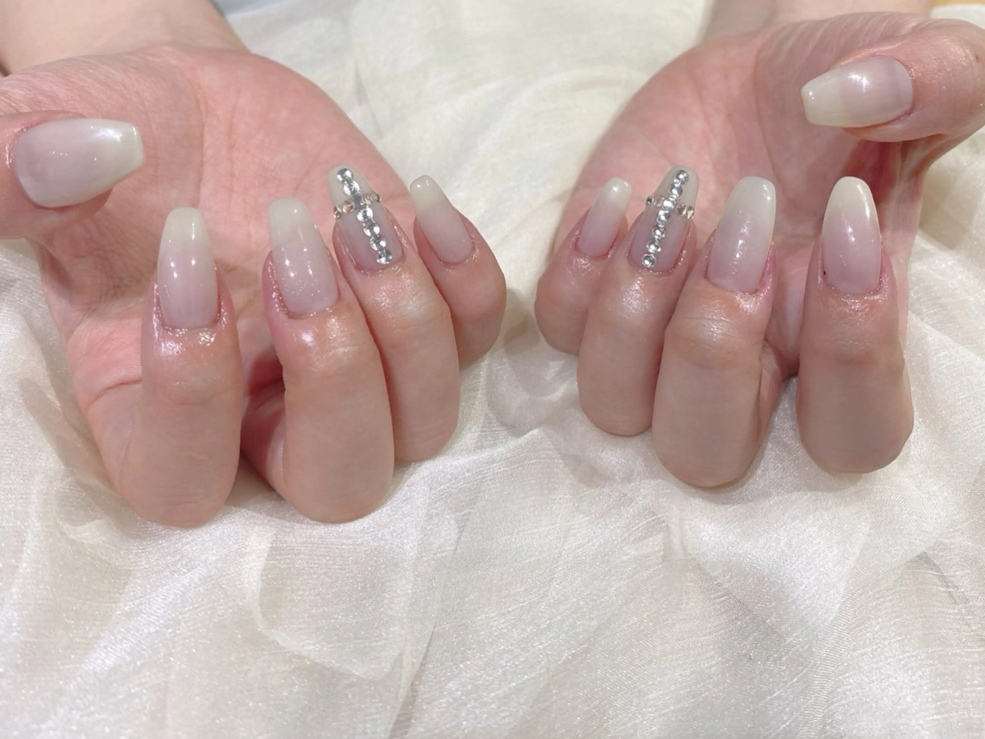 ミディアム ハンドネイル Nail  R💫 naoのネイルデザイン