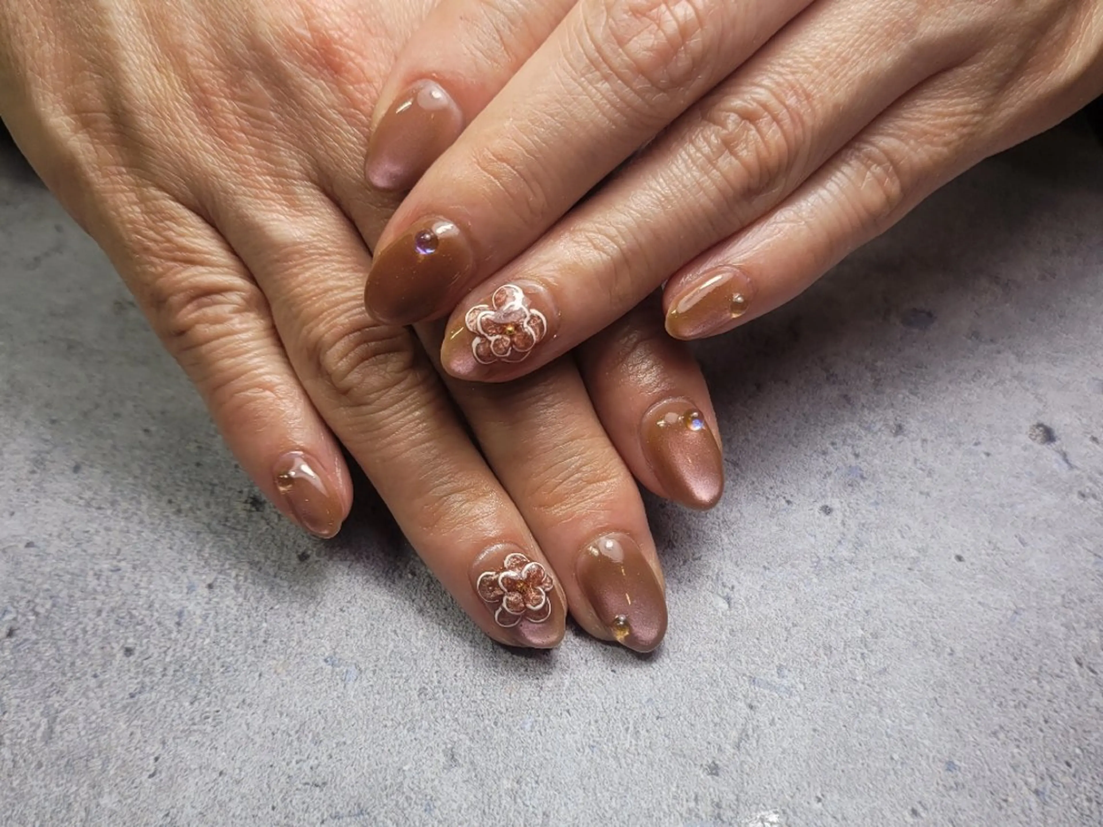 ネイル アートネイル ジェルネイル マグネットネイル Salon-NAKO 🐷shirai🐷のネイルデザイン