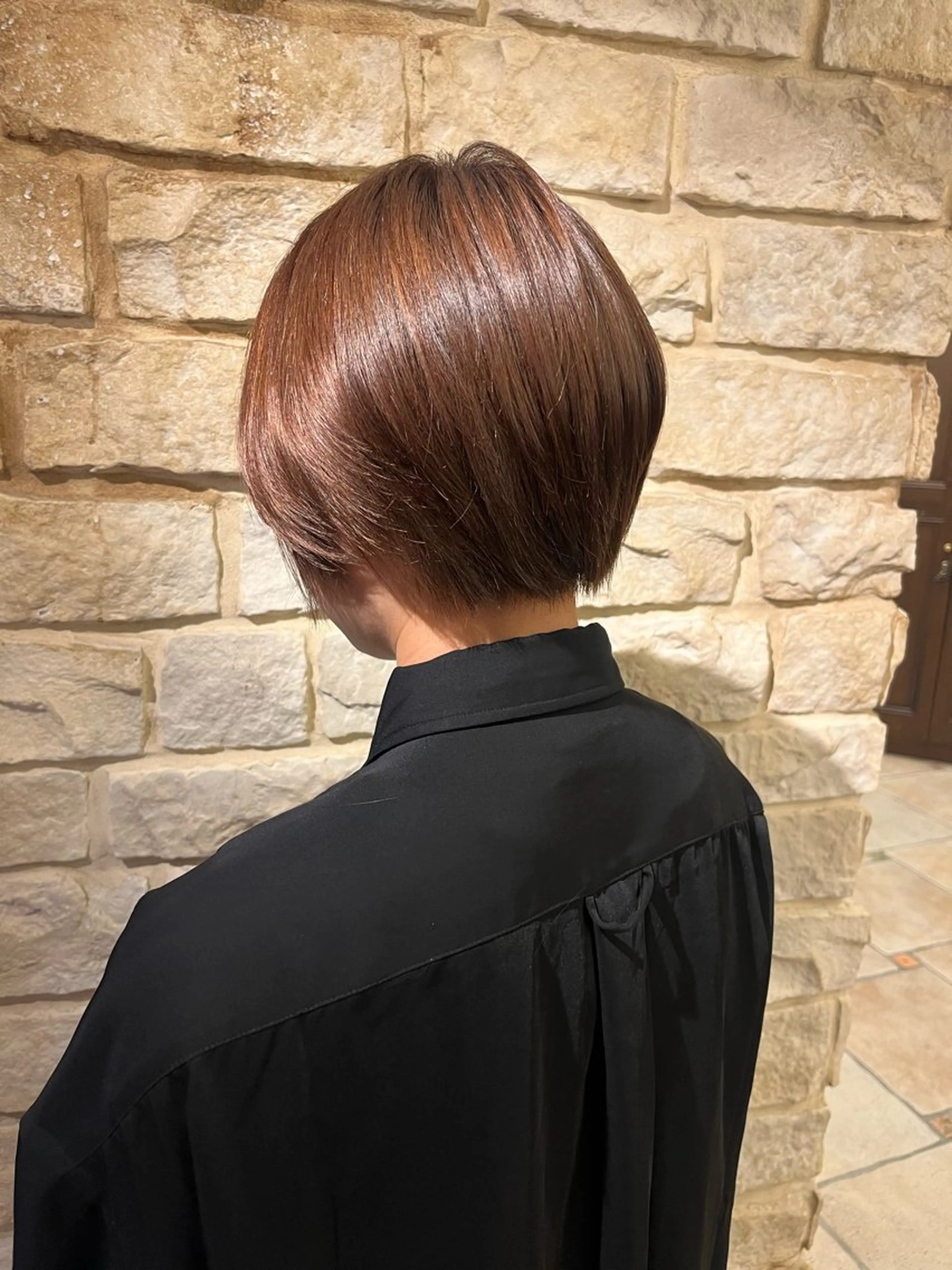 ショート Luce府中所属・透明感カラー🫧 ミクのヘアスタイル