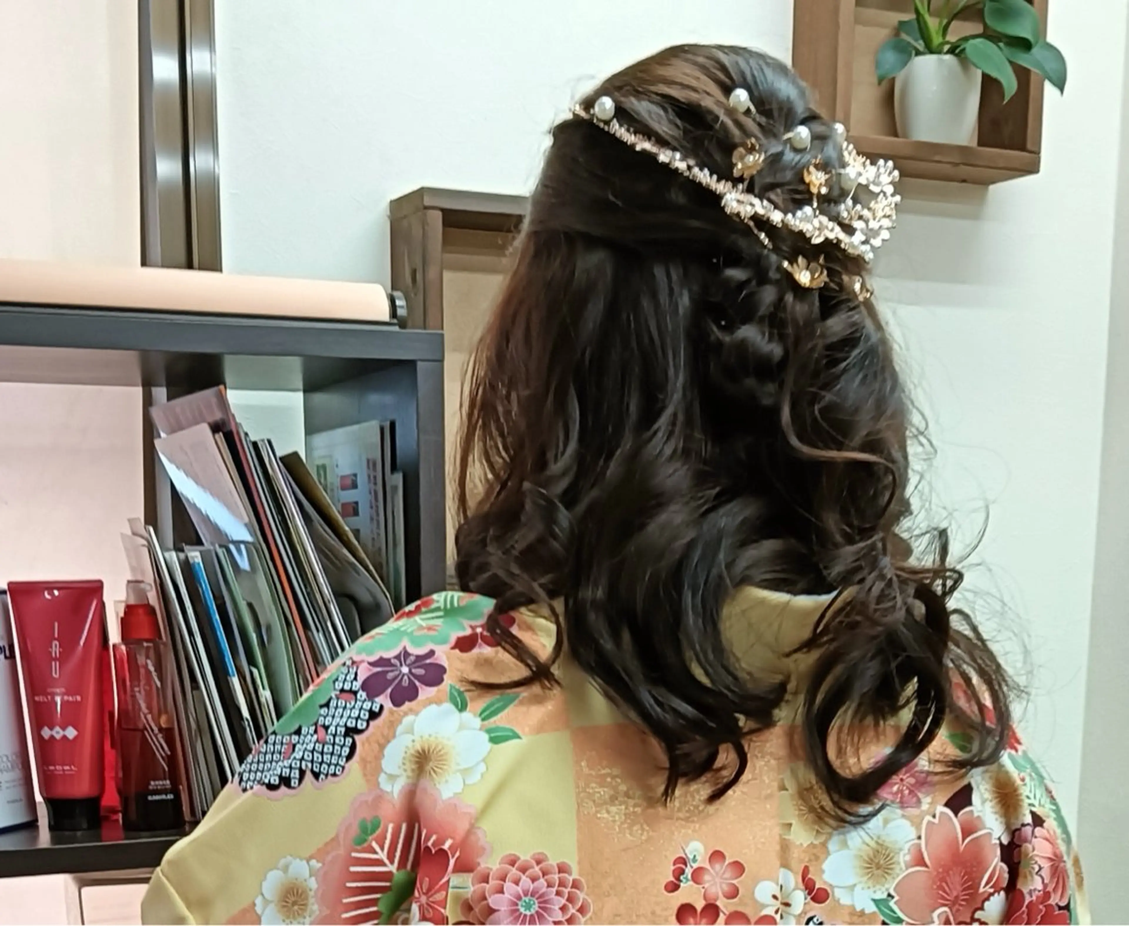 和服、洋服に合わせて希望のヘアスタイル　　営業時間外気楽にご相談の写真