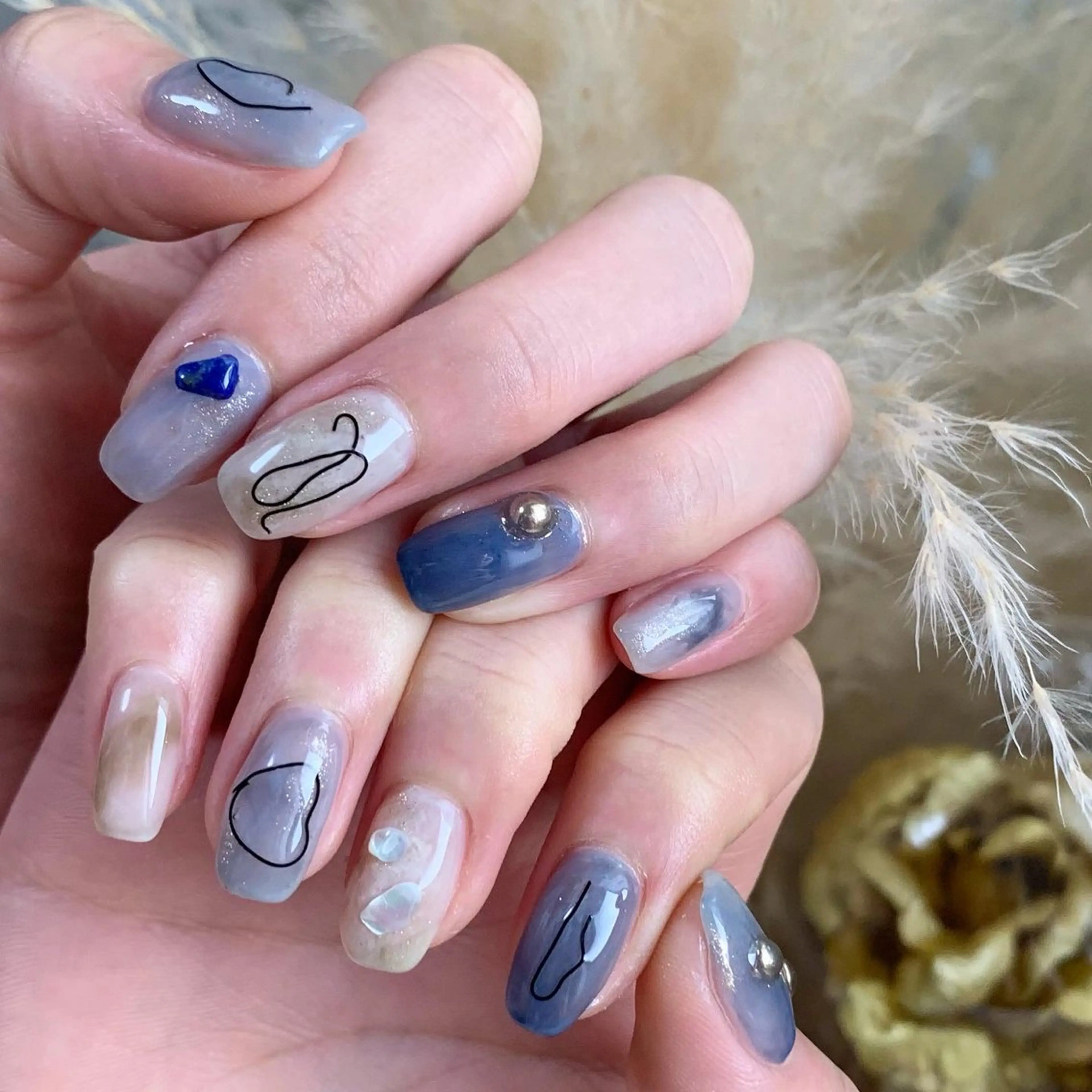 ネイル ブルー ジェルネイル ニュアンスネイル パラジェル feliseey 〘フェリシー 〙のネイルデザイン