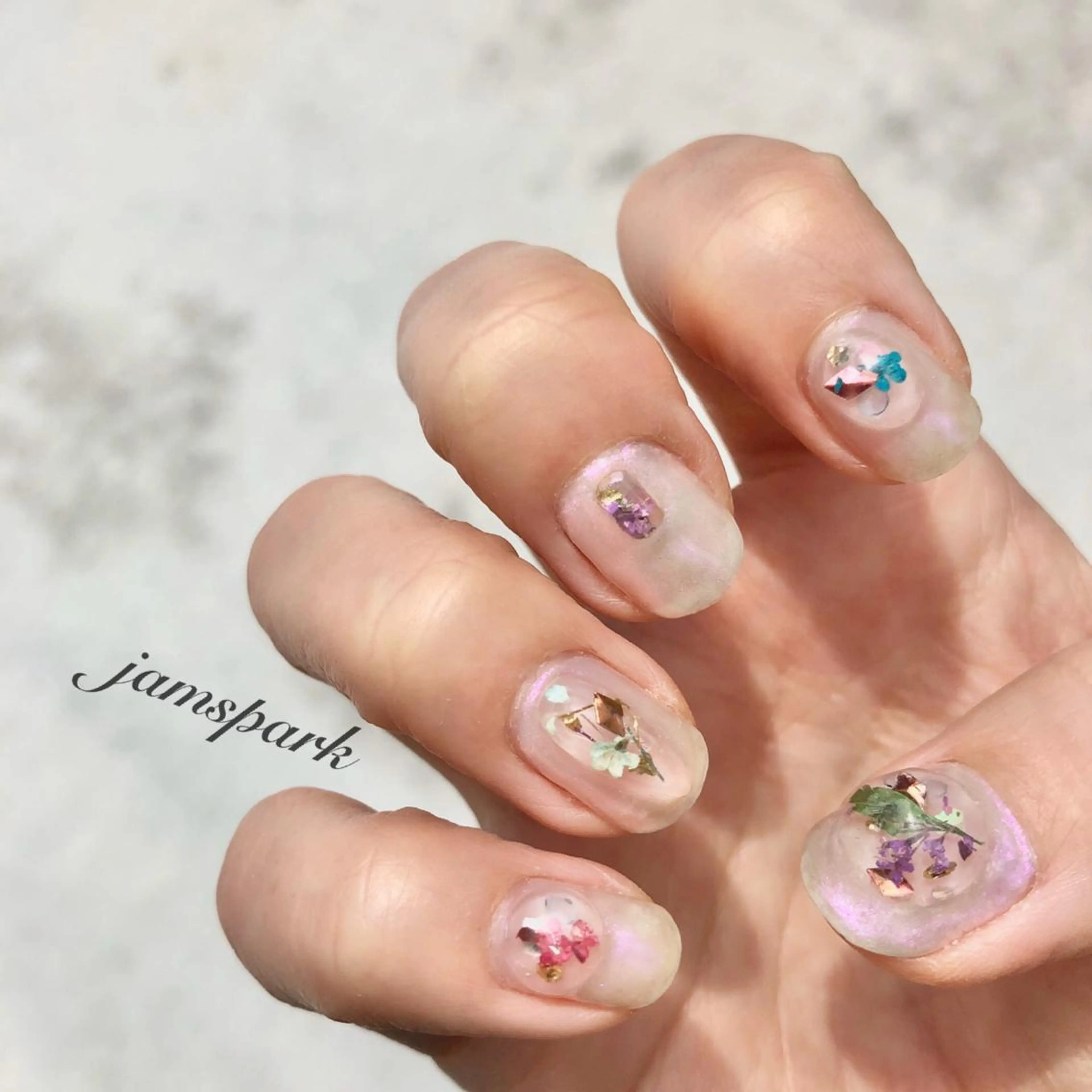 ネイル フラワーネイル ニュアンスネイル 春ネイル 夏ネイル ハンドネイル jamspark ✨のネイルデザイン
