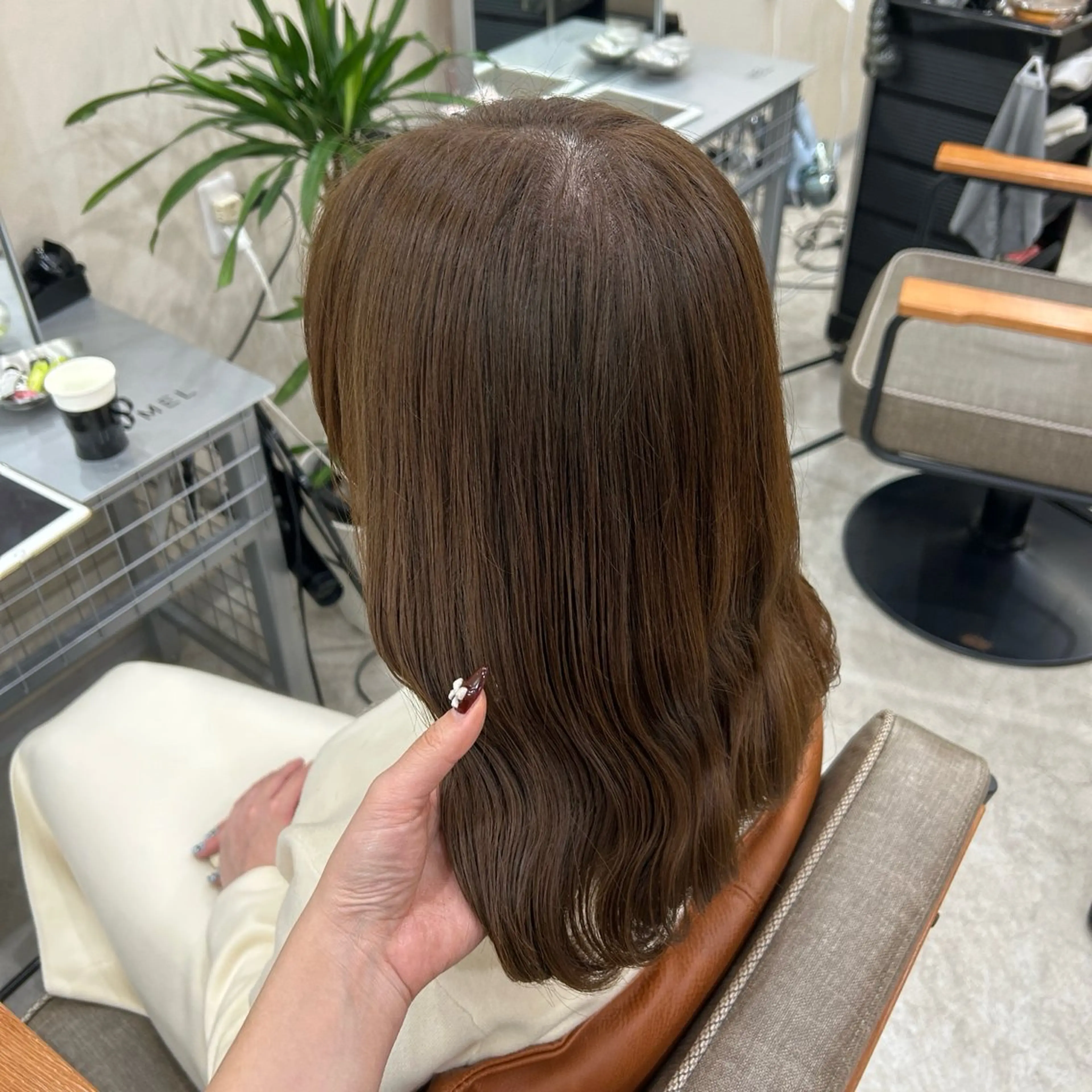 ミディアム カット ヘアカラー トリートメント MIDORI🌙 透明感/ベージュのヘアスタイル