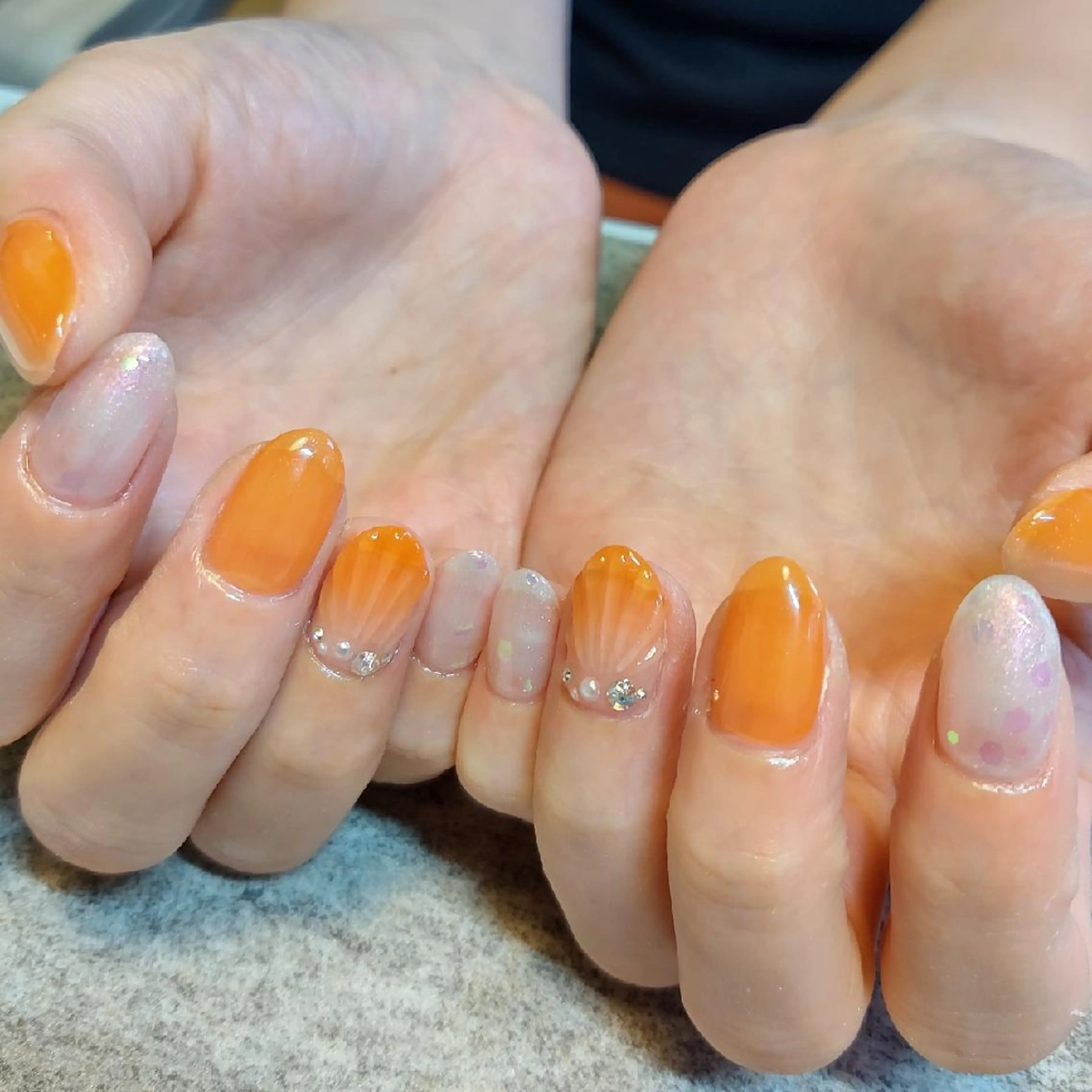 ネイル ジェヌインネイル 河内のネイルデザイン