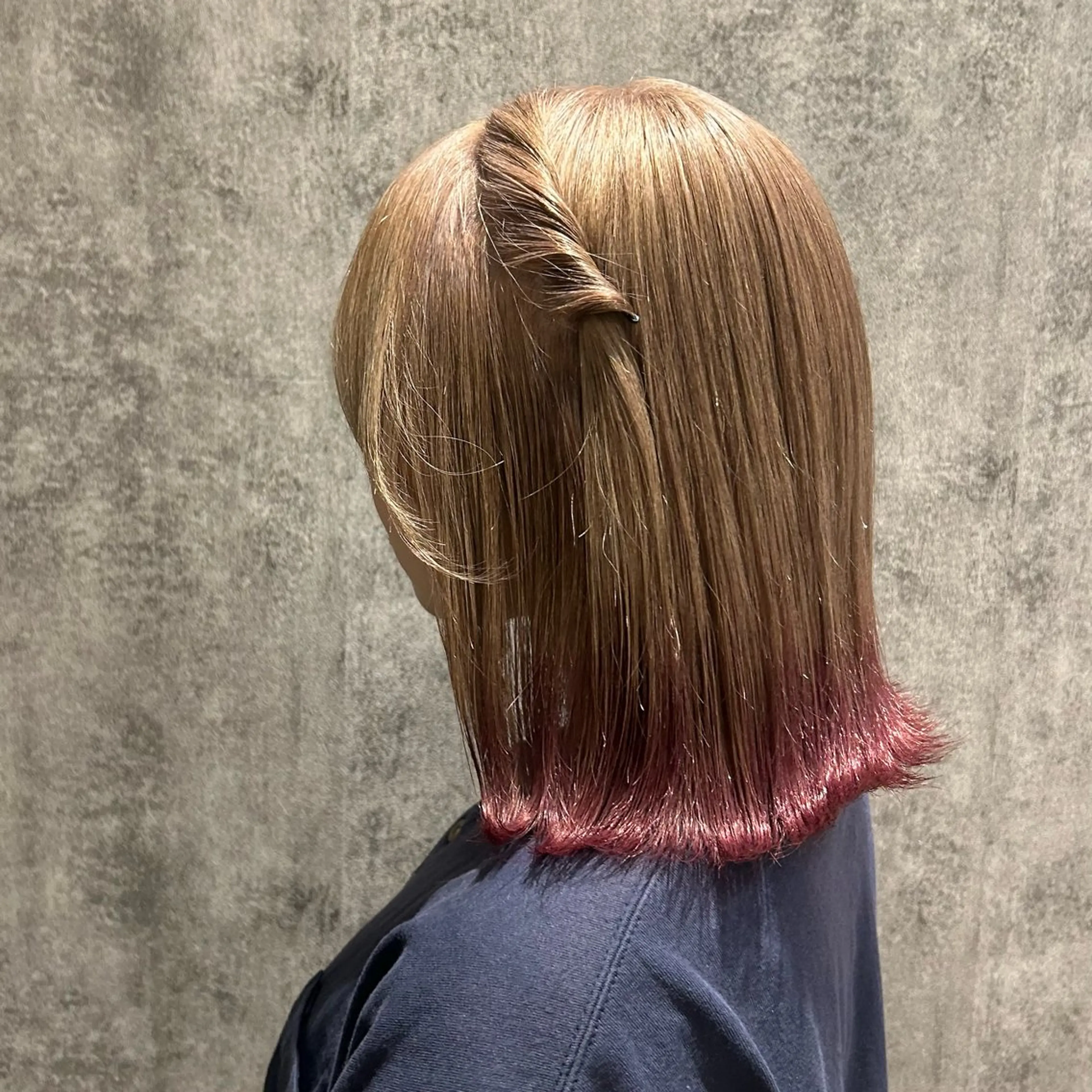 ミディアム カラー 太田 鈴佳のヘアスタイル