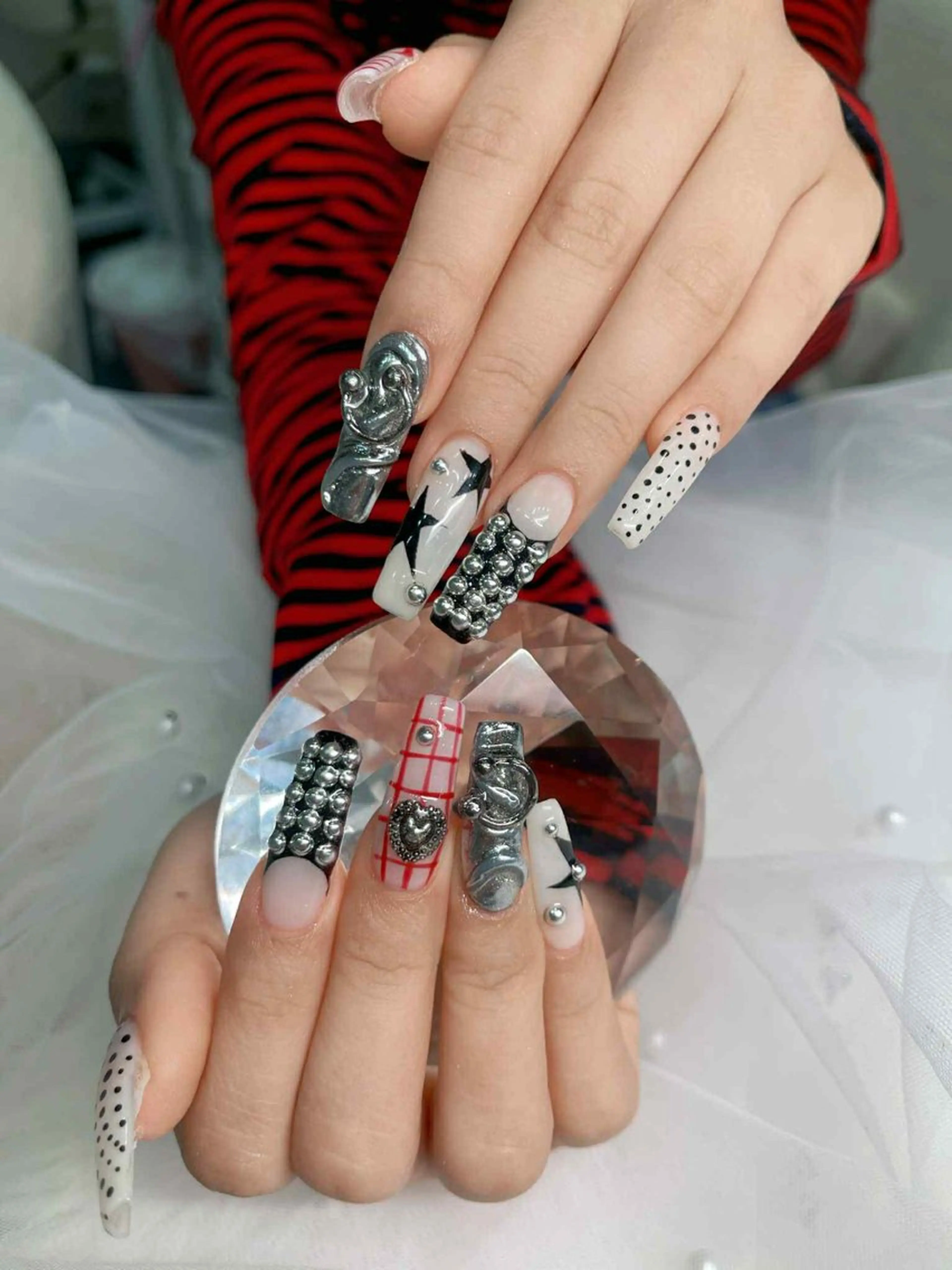 ネイル 長さ出し フレンチネイル 韓国ネイル レース マグネットネイル ハンドネイル nami ナミのネイルデザイン