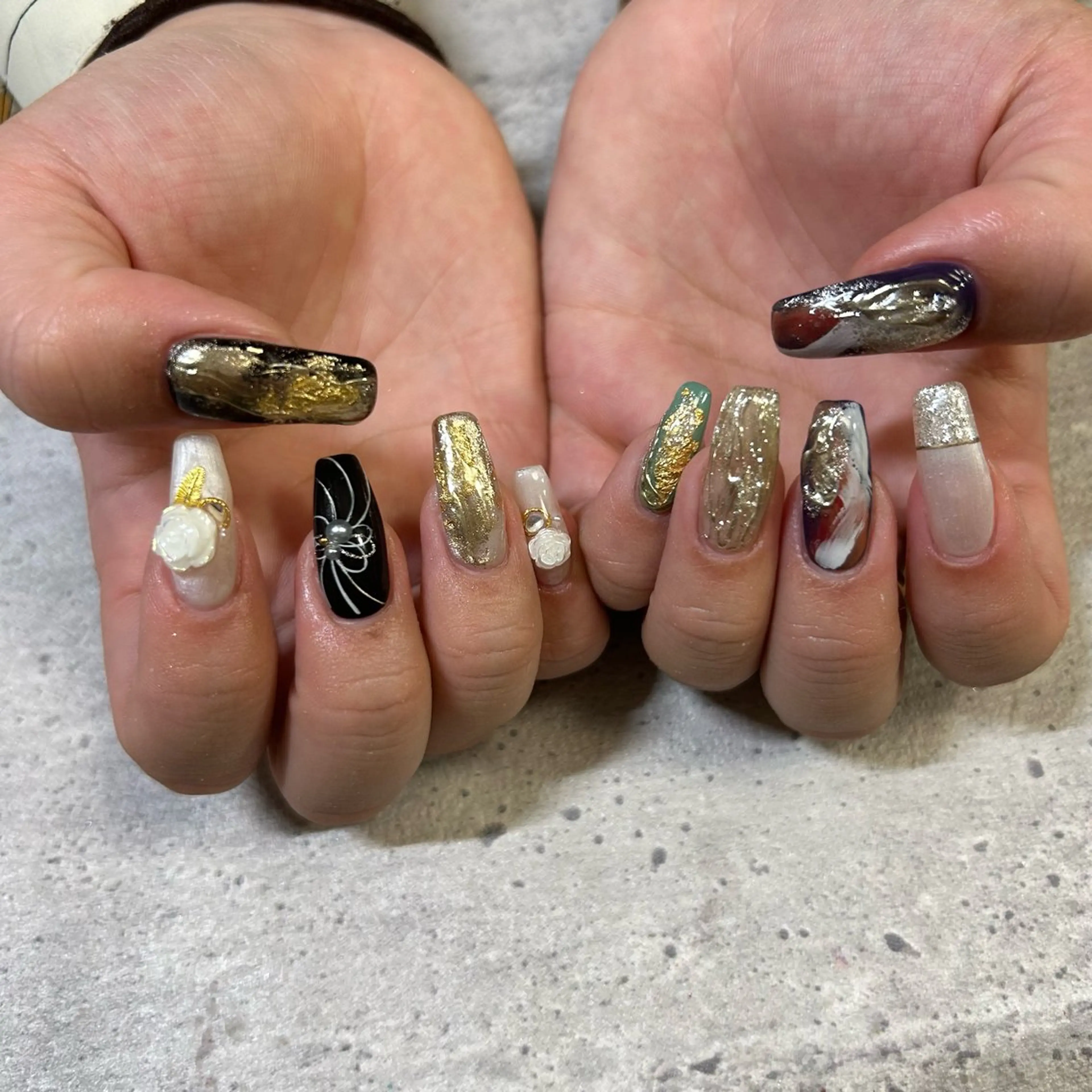 ネイル 成人式 ハンドネイル ハンドケア 今福鶴見ネイル 8(ｴｲﾄ)のネイルデザイン