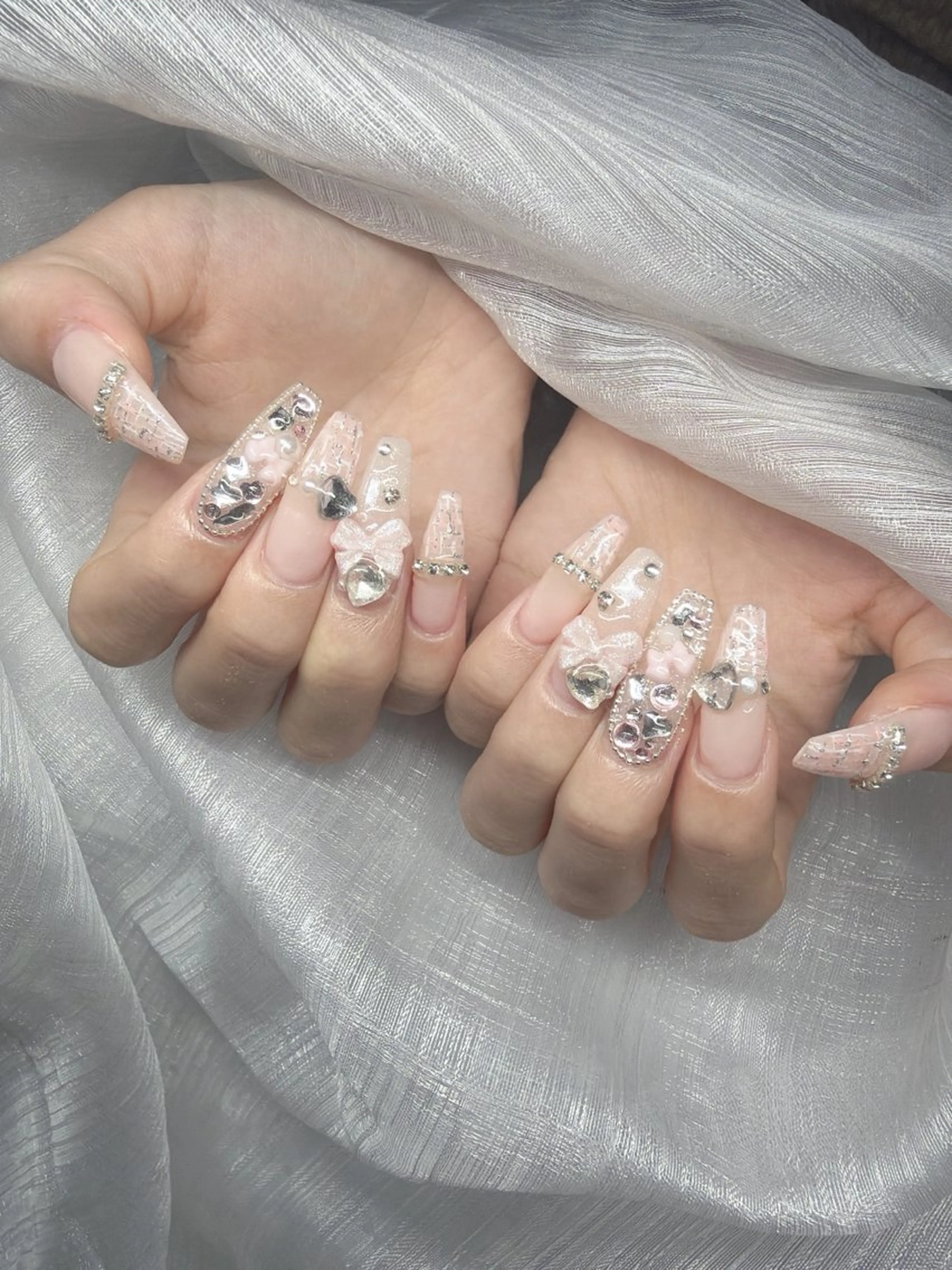 ネイル 長さ出し グラデーション 卒業式 キラキラネイル マグネットネイル ハンドネイル Lee Nailsのネイルデザイン