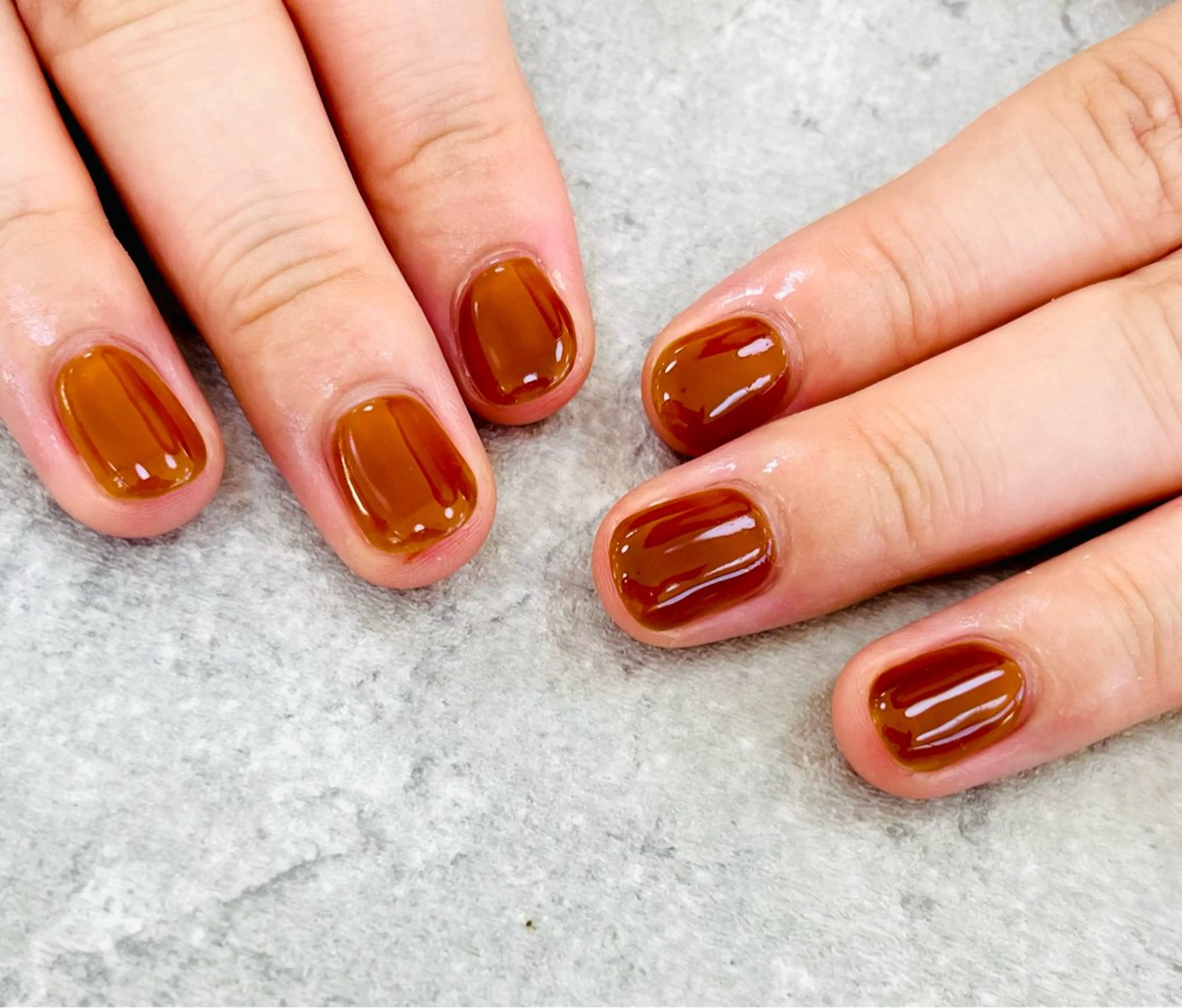 ネイル フットネイル フレンチネイル ガラスフレンチ グラデーション キラキラネイル ハンドネイル 二見 晴香のネイルデザイン