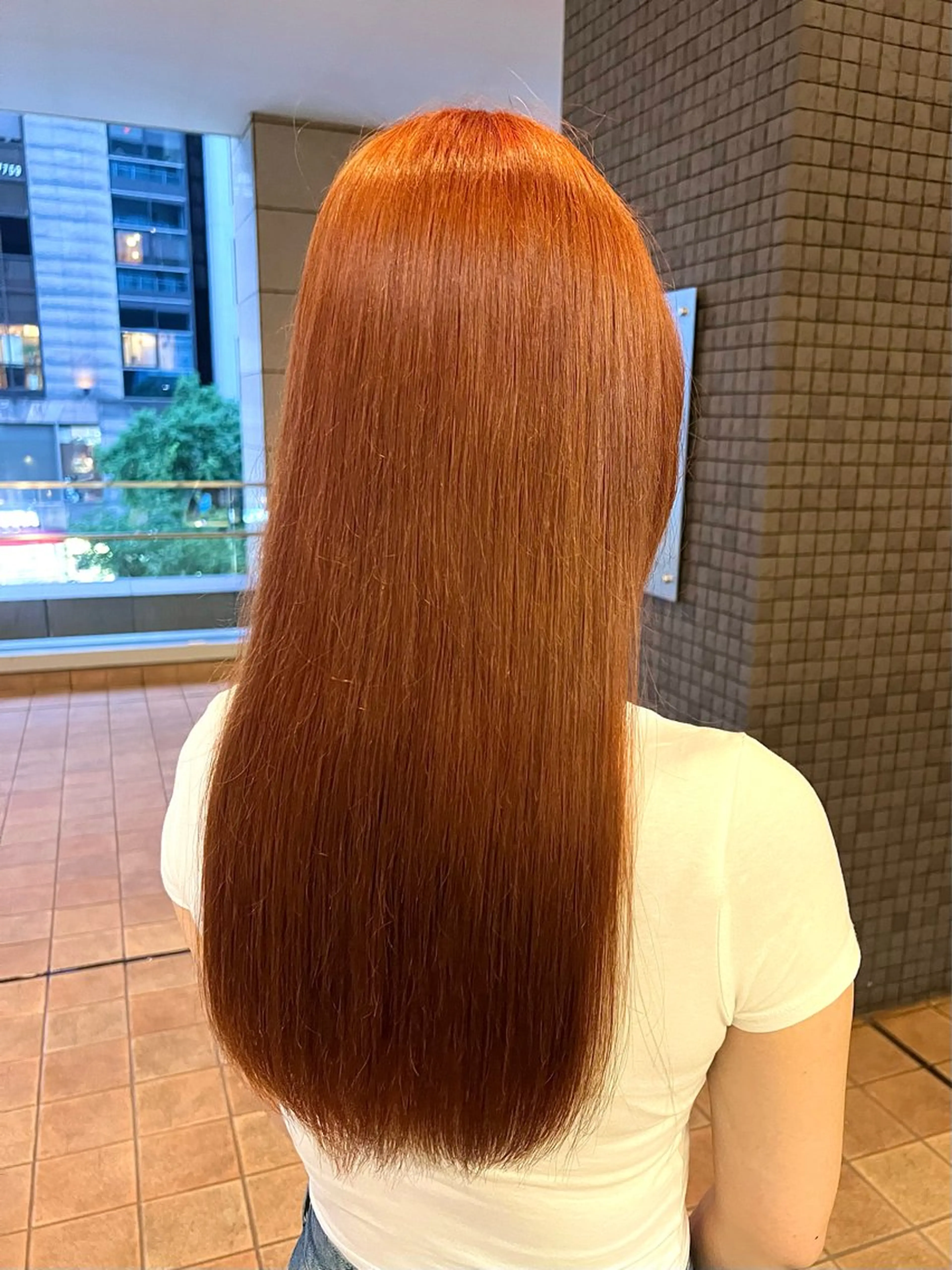 ロング カラー ブリーチ Luana .Rioneのマツエク・マツパデザイン