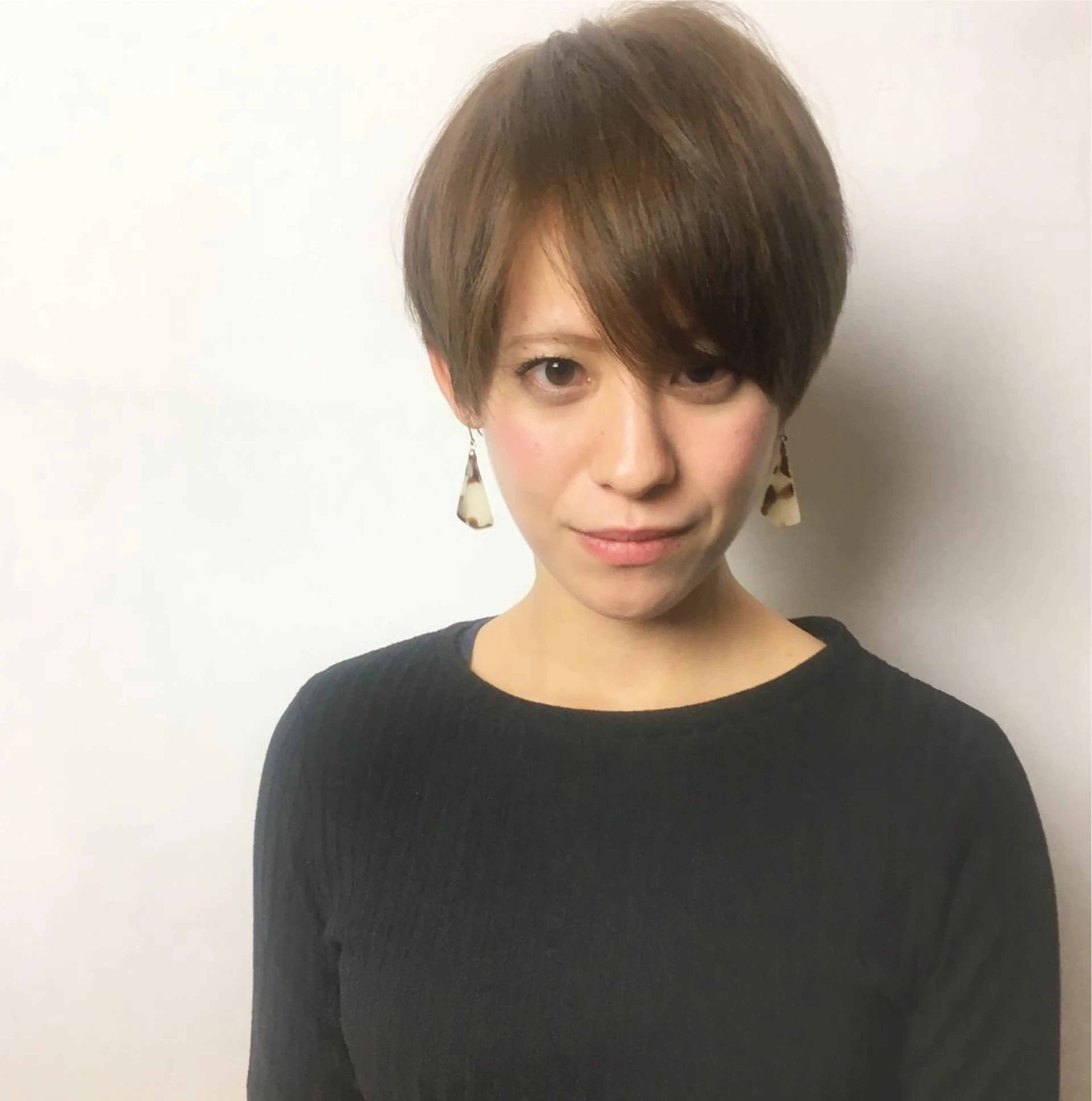 ショート ミディアム セミロング ロング カラー グレージュ 360°キレイな ショートカットのヘアスタイル