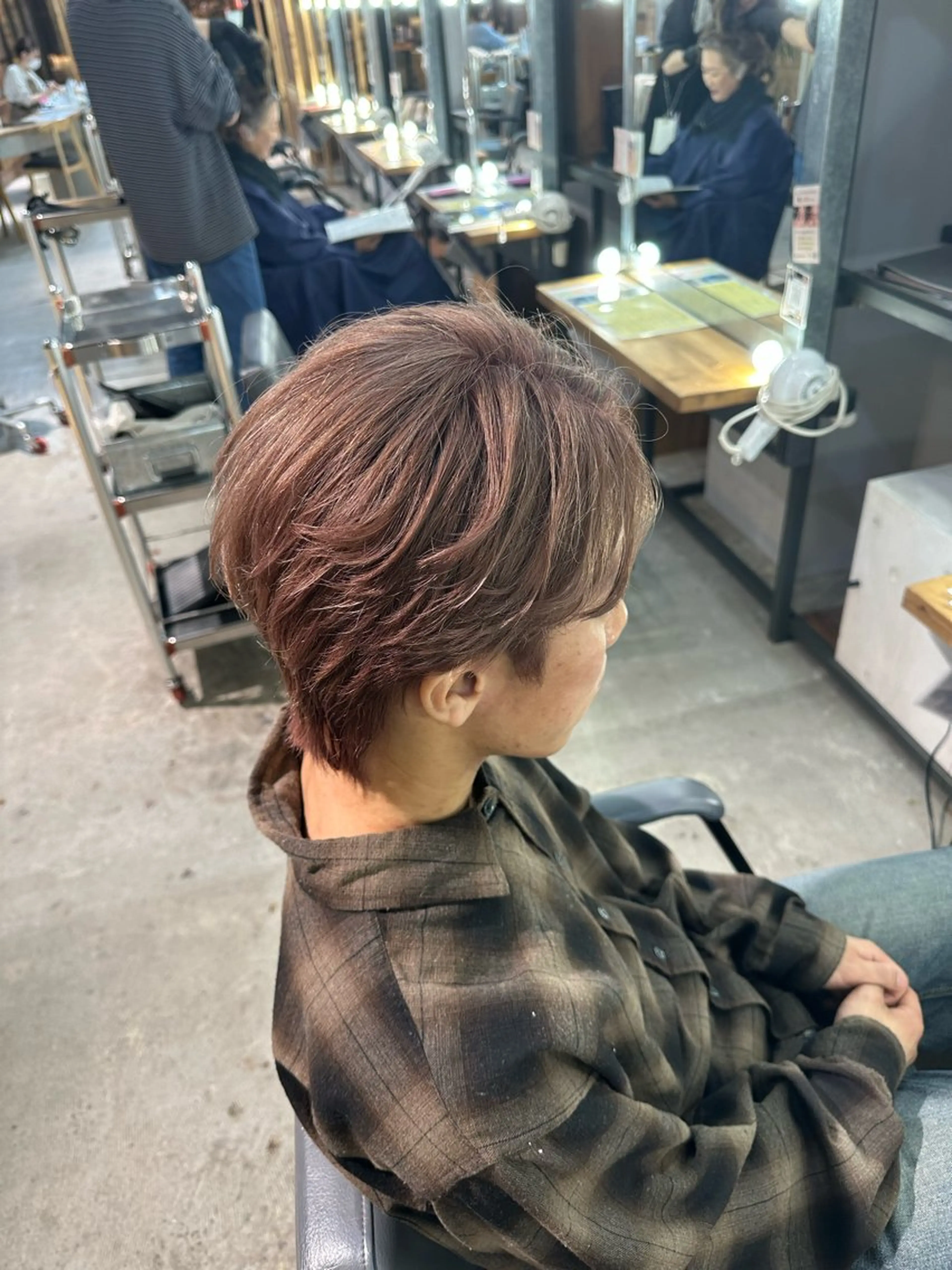 カラー メンズ ベージュカラー ピンクカラー ピンクベージュ 溜 一太のヘアスタイル