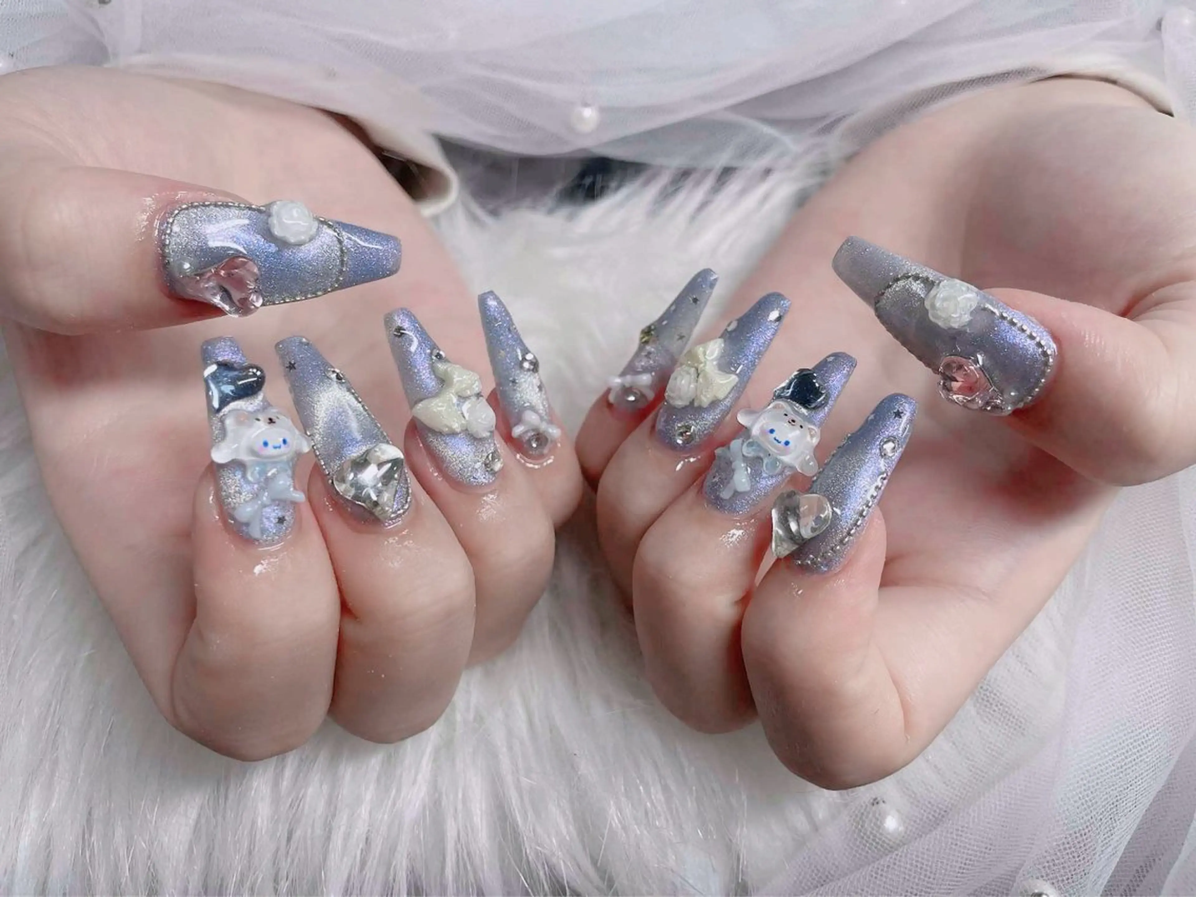 ネイル オーロラネイル フレンチネイル グラデーション 氷ネイル・うるうるネイル キラキラネイル ハンドネイル H.baby Nail Salonのネイルデザイン