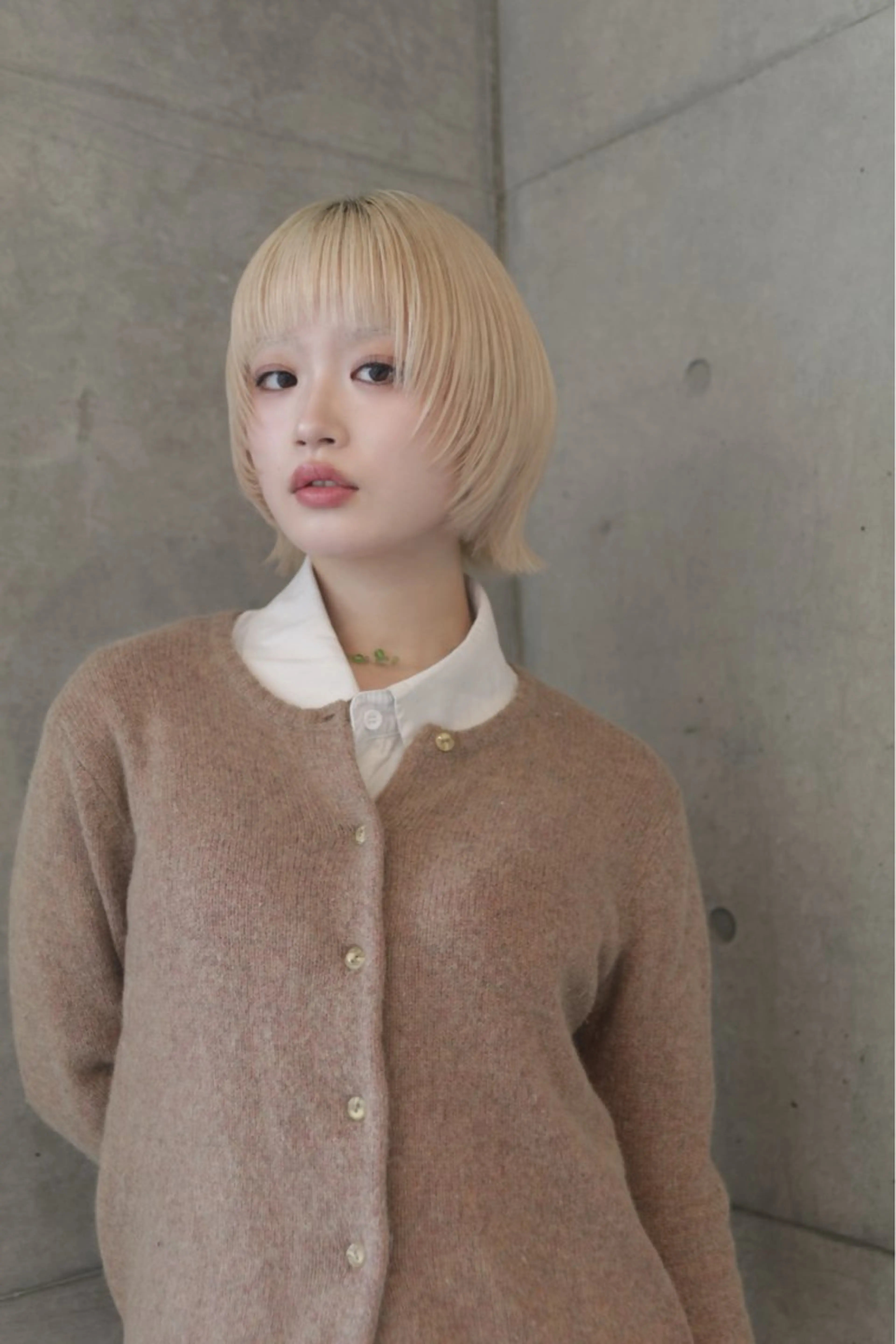 [抜きっぱなしブロンドに]ケアブリーチ1回+トリートメント無料の写真