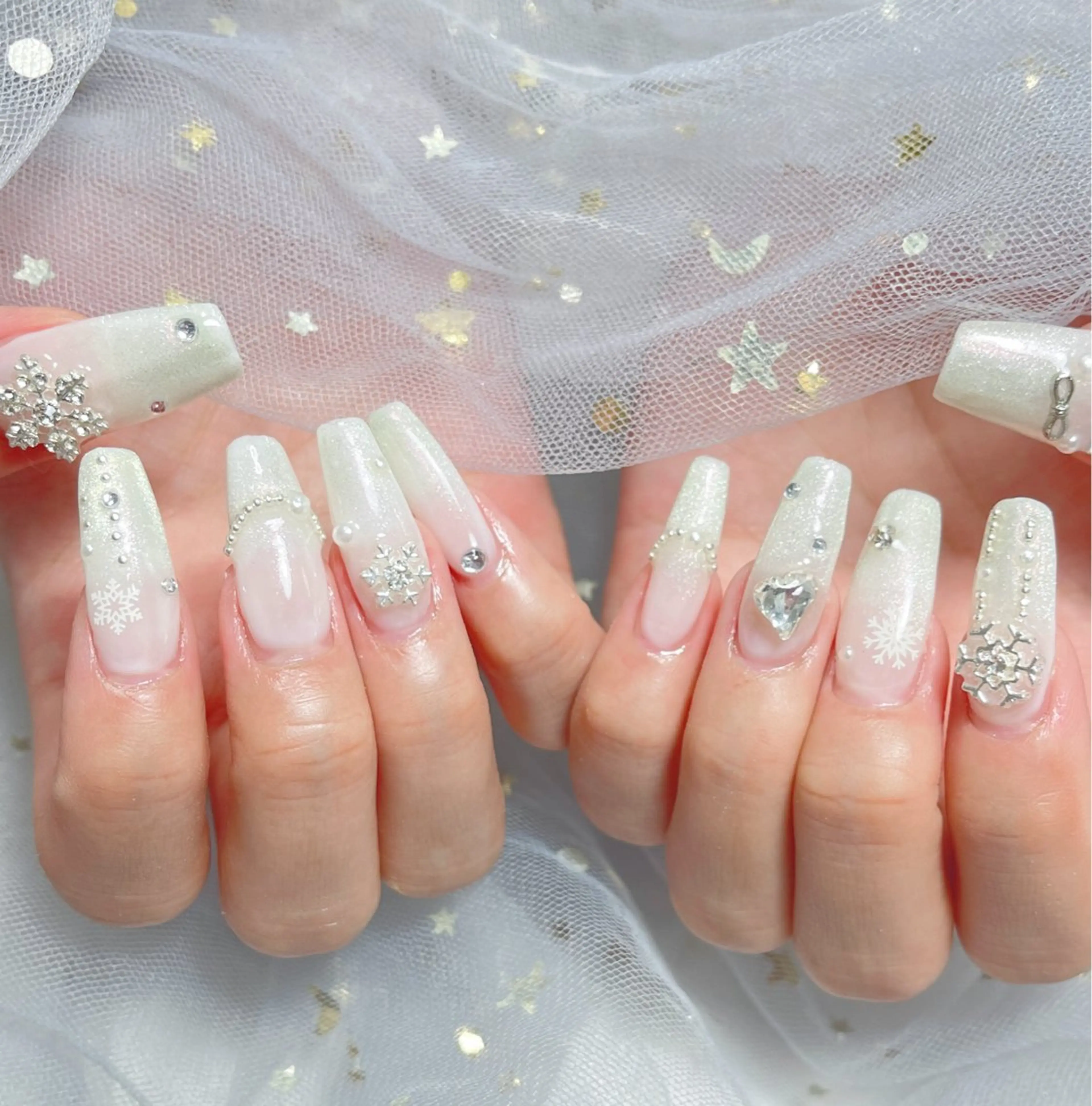 ネイル ハンドネイル 🎀ネイルサロン エクラYUI🎀のネイルデザイン