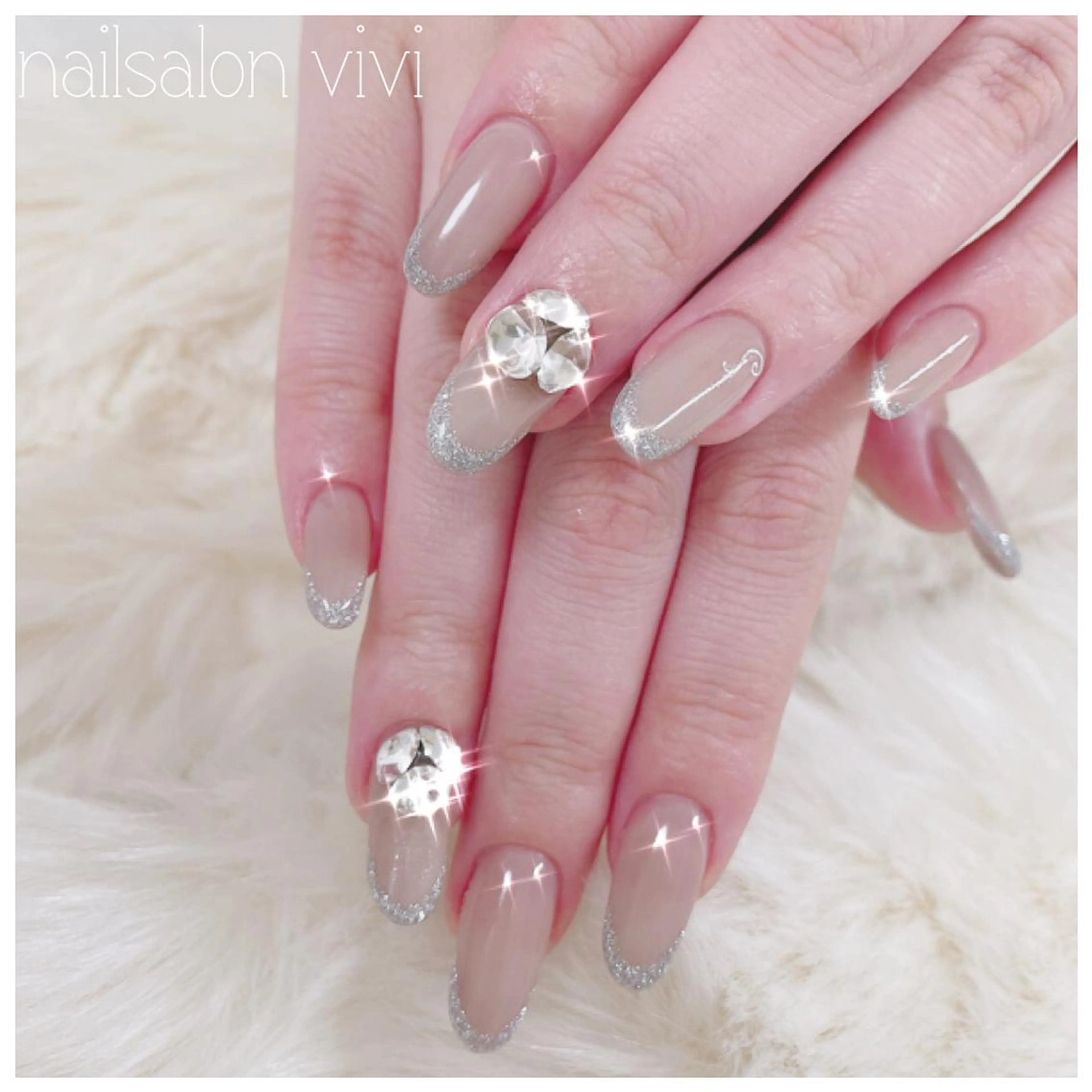 ネイル ＶＩＶＩ nailsalonのネイルデザイン