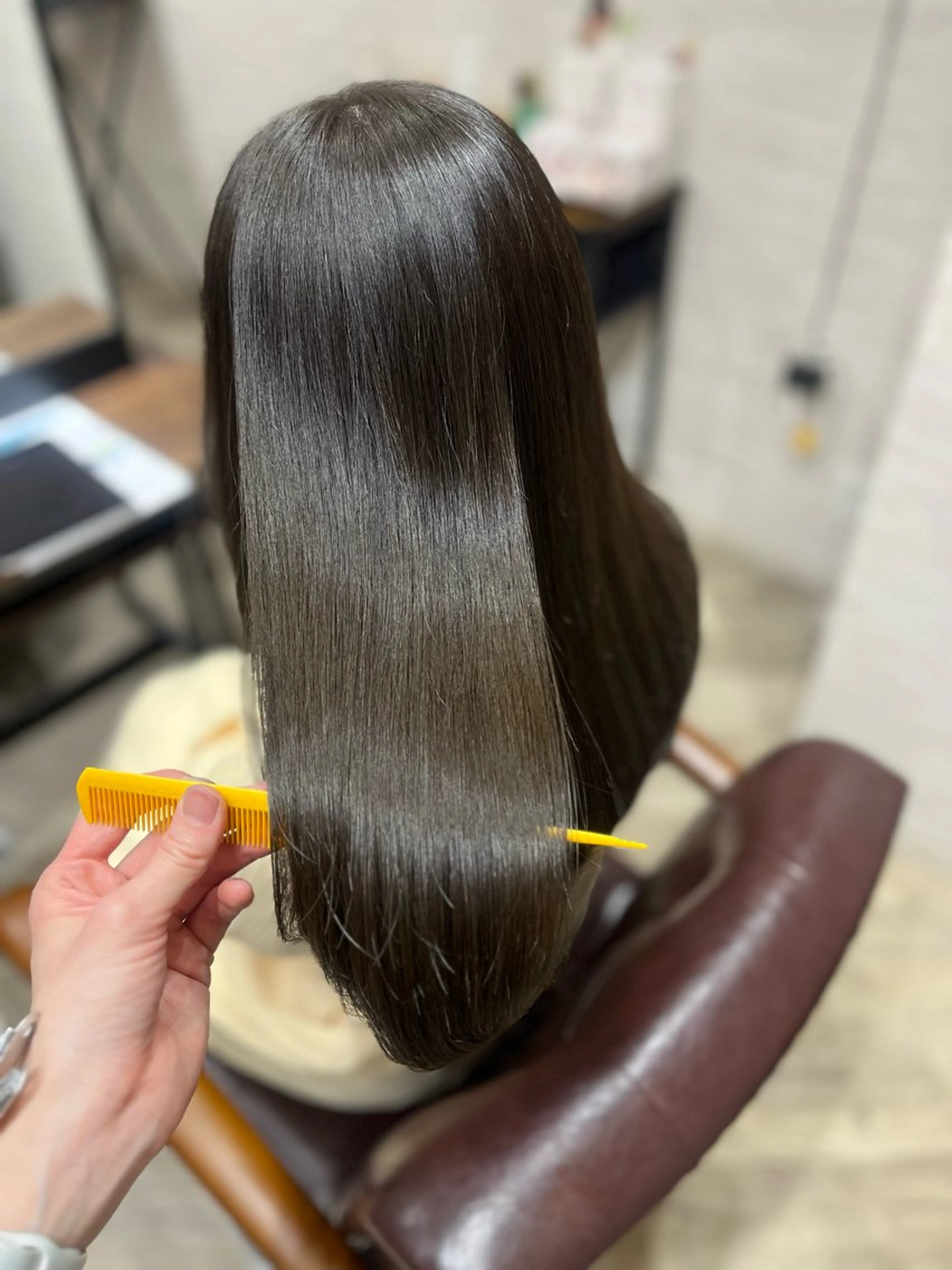 ロング カラー ベージュカラー オリーブベージュ カット ヘアカラー トリートメント 🫧ぷる艶カラー🫧 Yuubi🦩のヘアスタイル