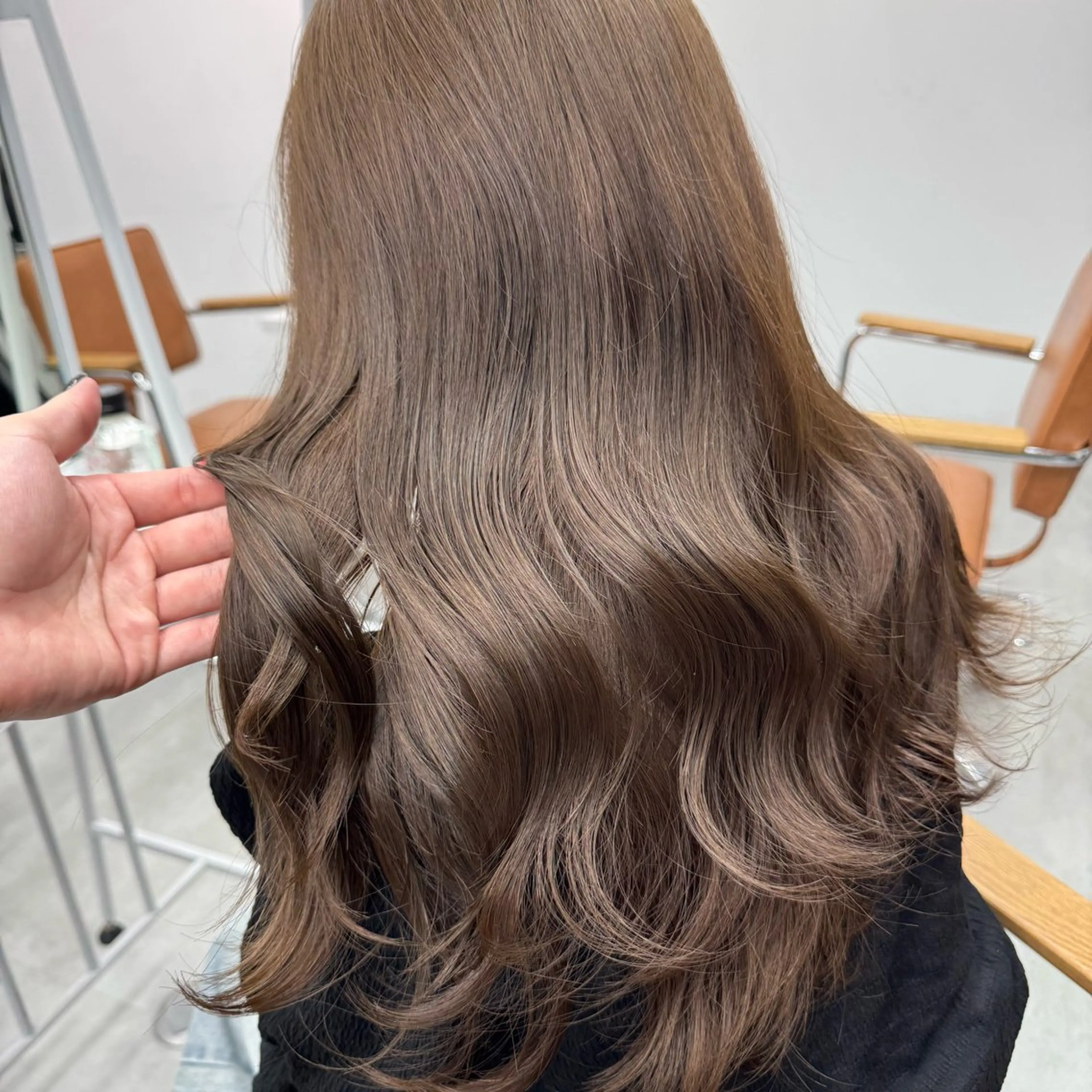 ロング カラー ヘアアレンジ ヘアカラー ブリーチなしカラー /ベージュ/安形翔のヘアスタイル