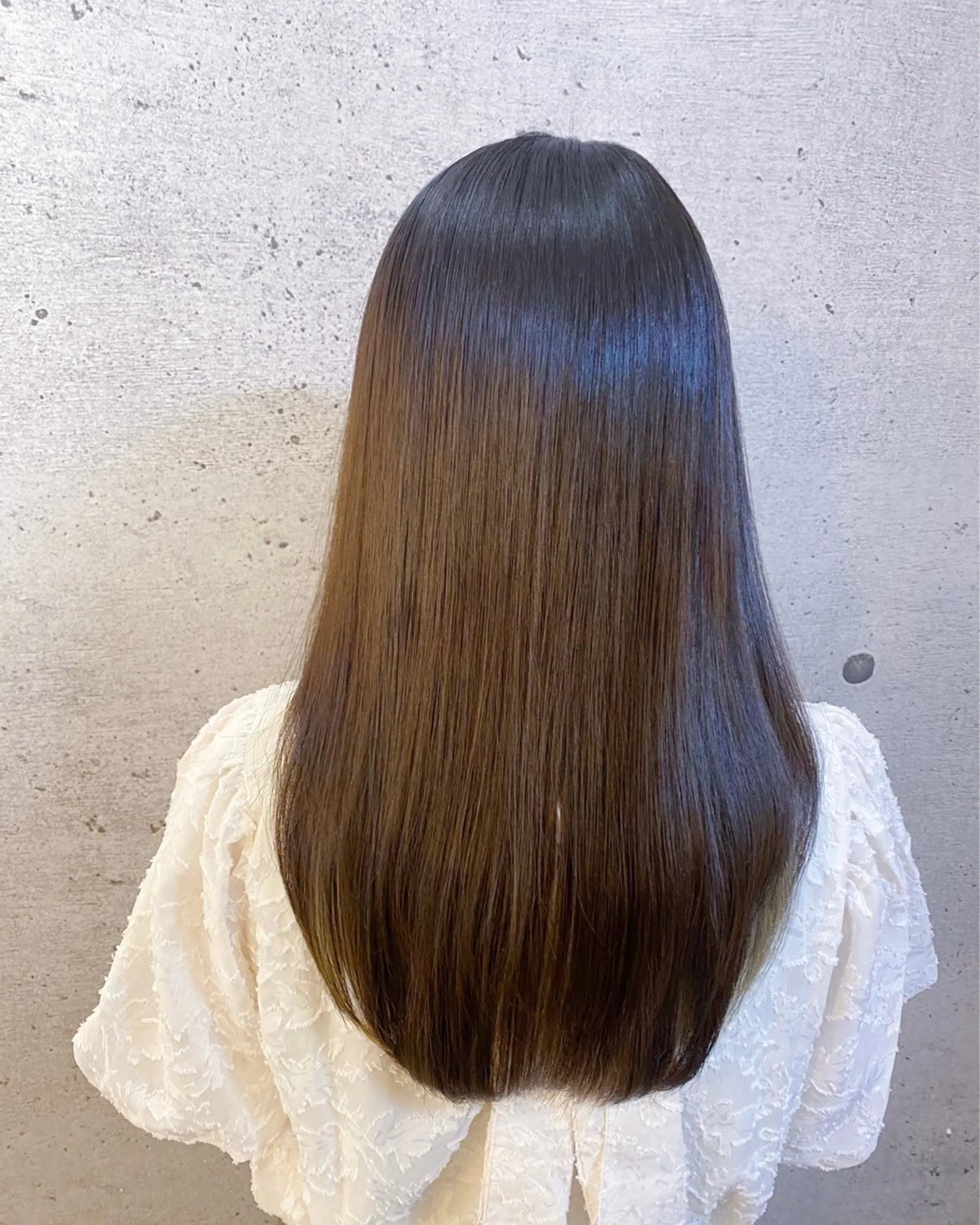 セミロング カラー カット ヘアカラー トリートメント 久保 敏之のヘアスタイル