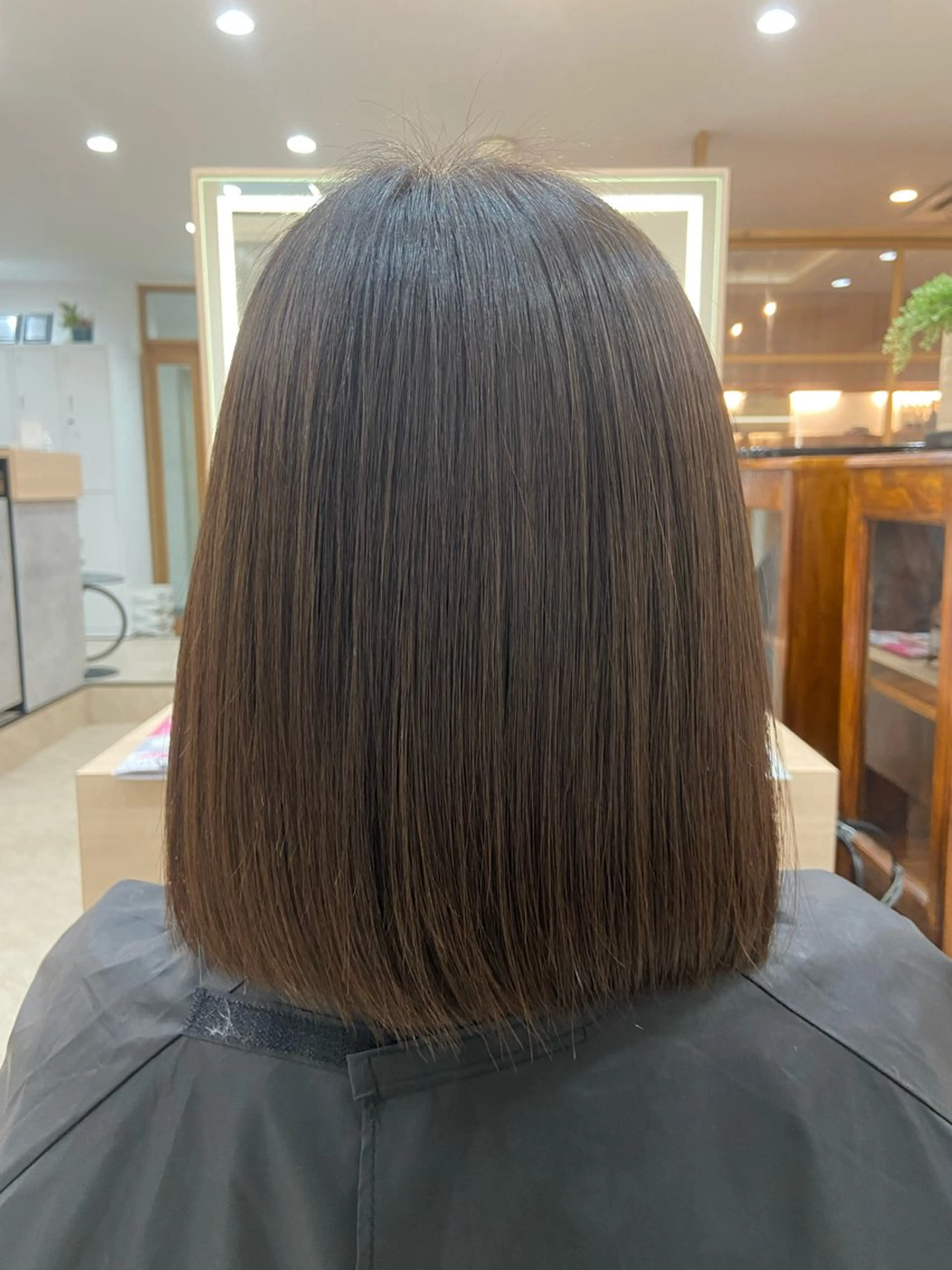 ミディアム 平野 利希菜のヘアスタイル