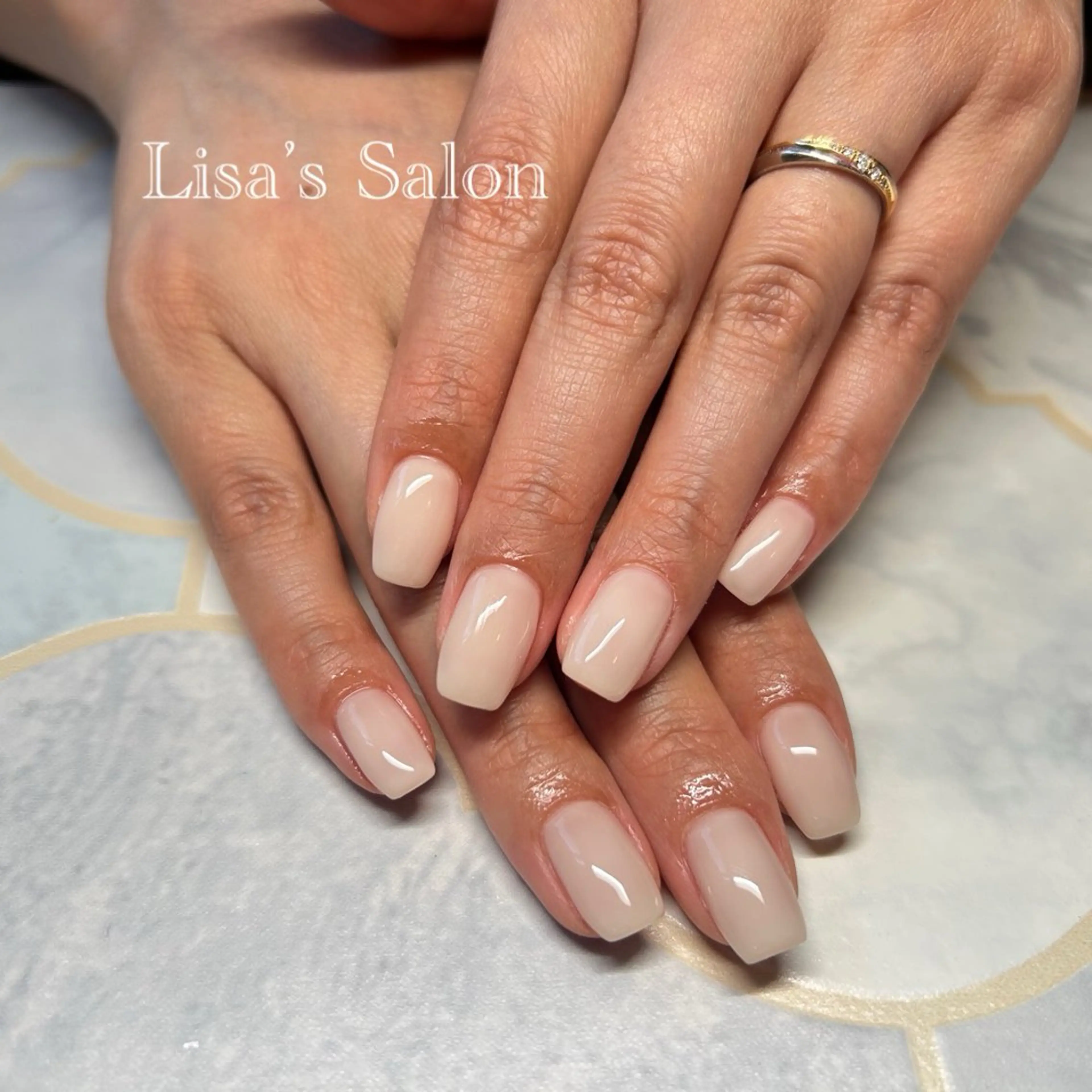 ネイル ワンカラーネイル ハンドネイル Lisa’s Salonのネイルデザイン