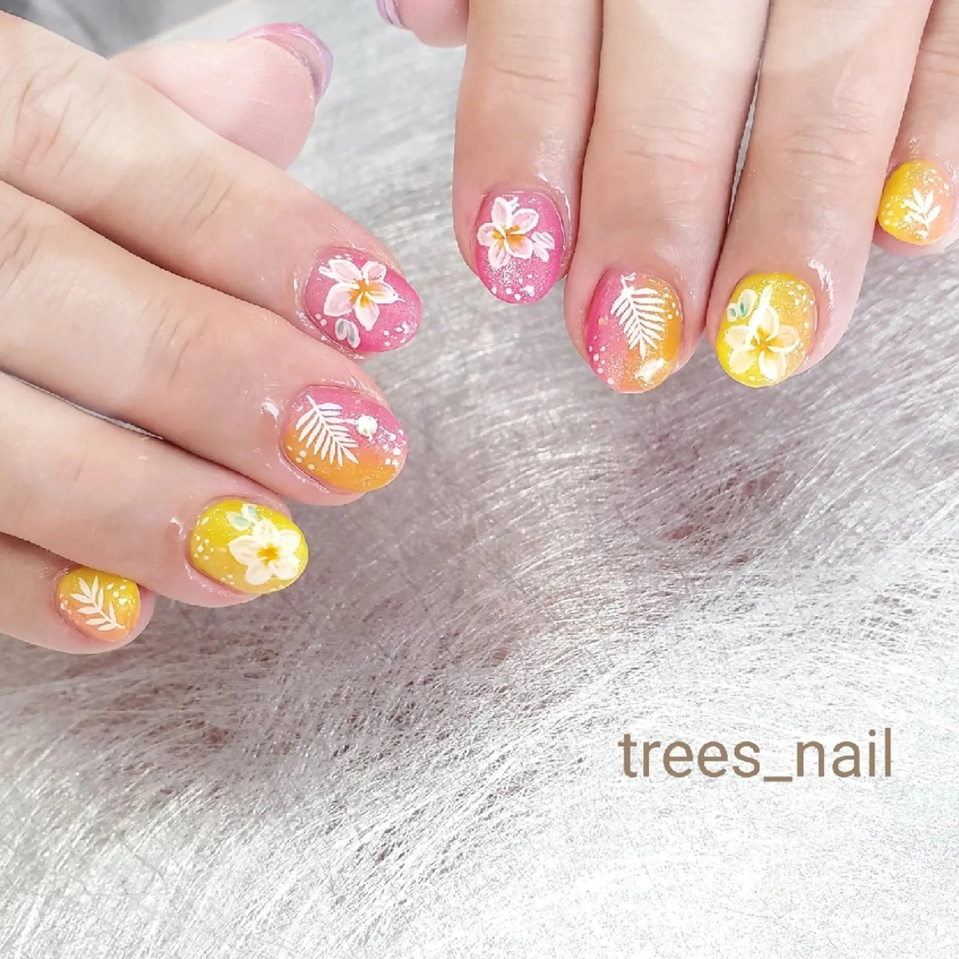 ネイル trees_ nailのネイルデザイン