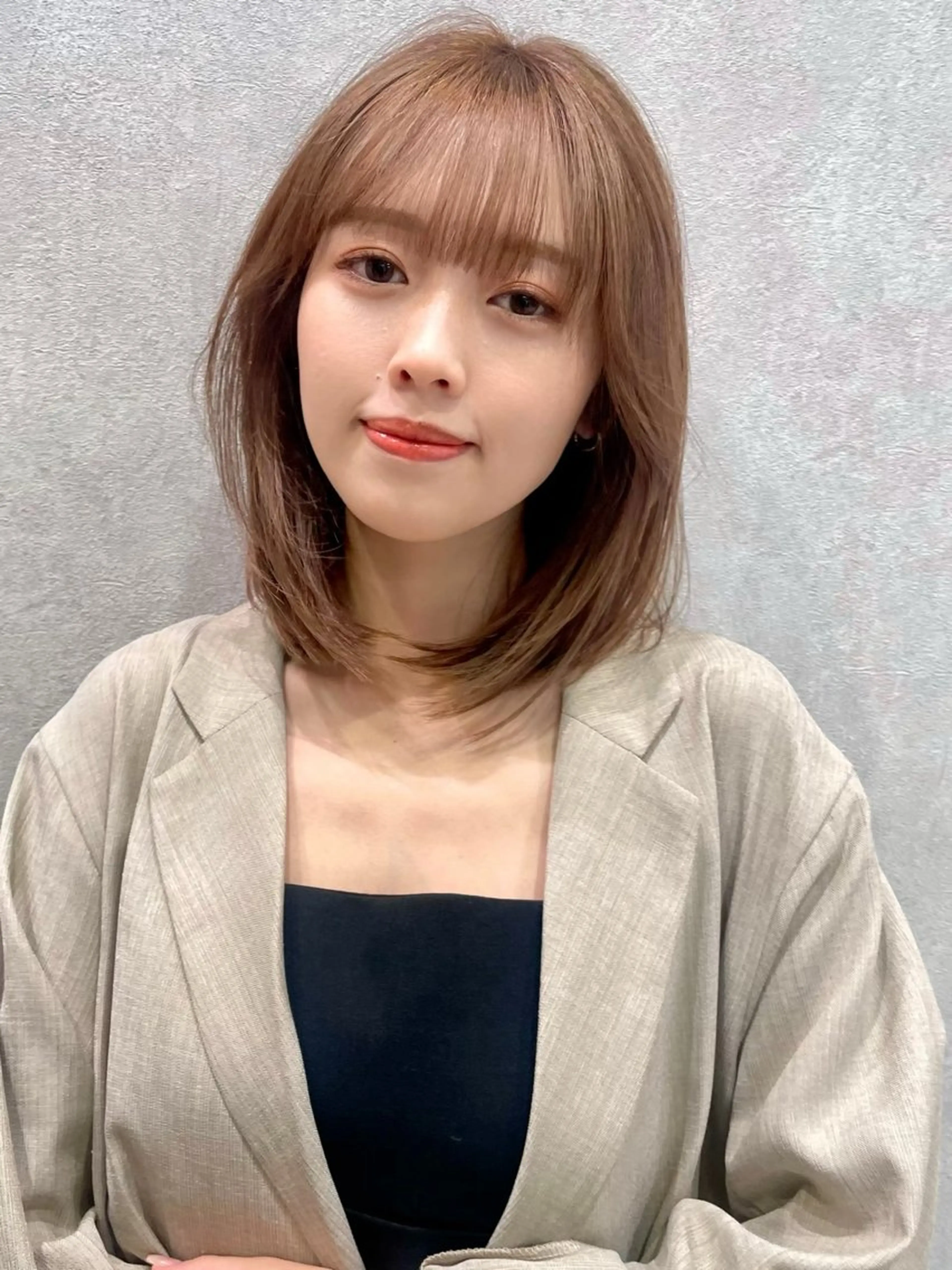 セミロング カラー ヘアアレンジ 顔周りカット 韓国風ヘア レイヤーカット 小顔カット ✨レイヤー/ 透明感カラー✨冨永剛のヘアスタイル