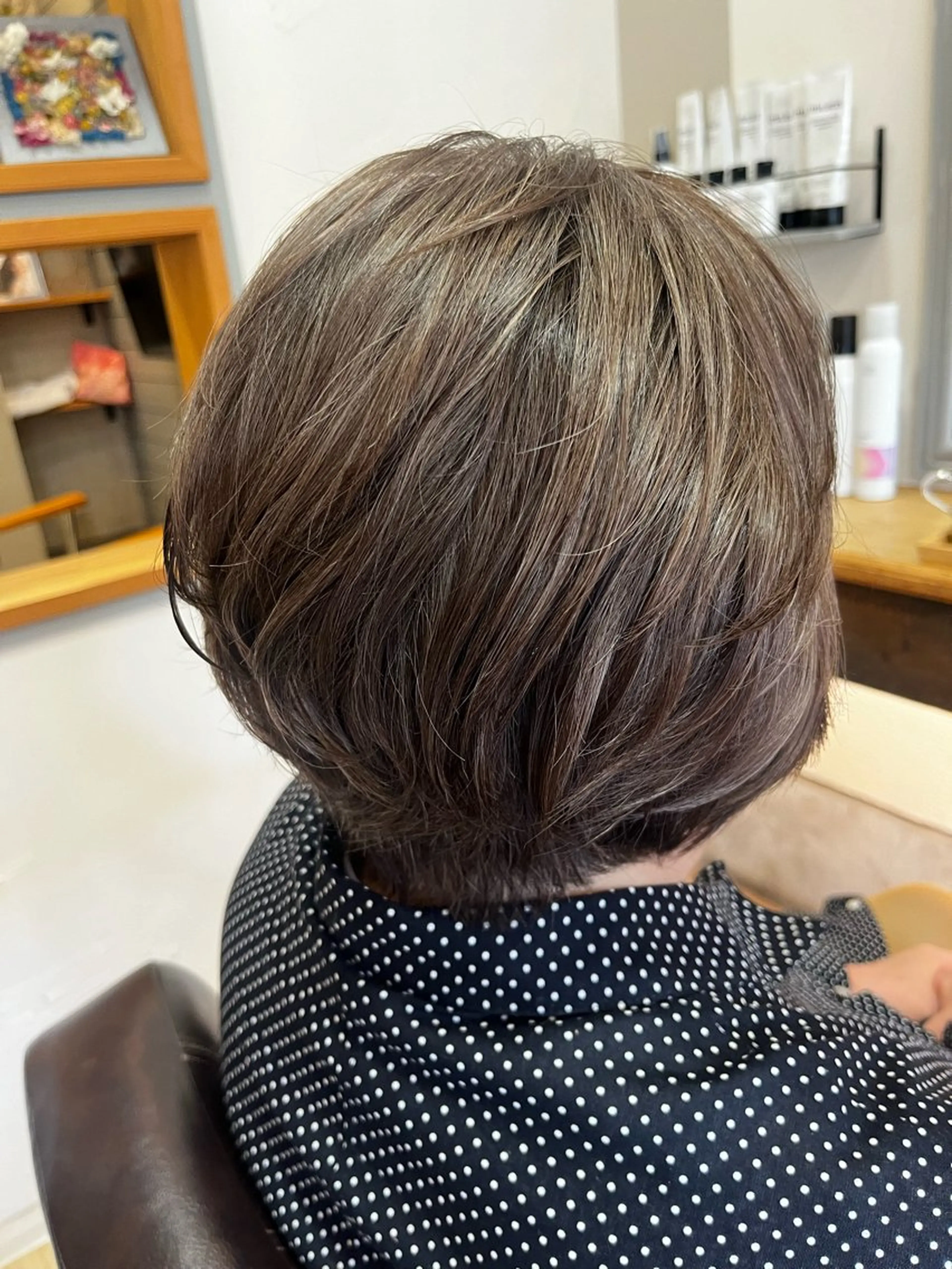ショート ハラちゃんカット✂︎ 透明感🩵ケアカラーのヘアスタイル