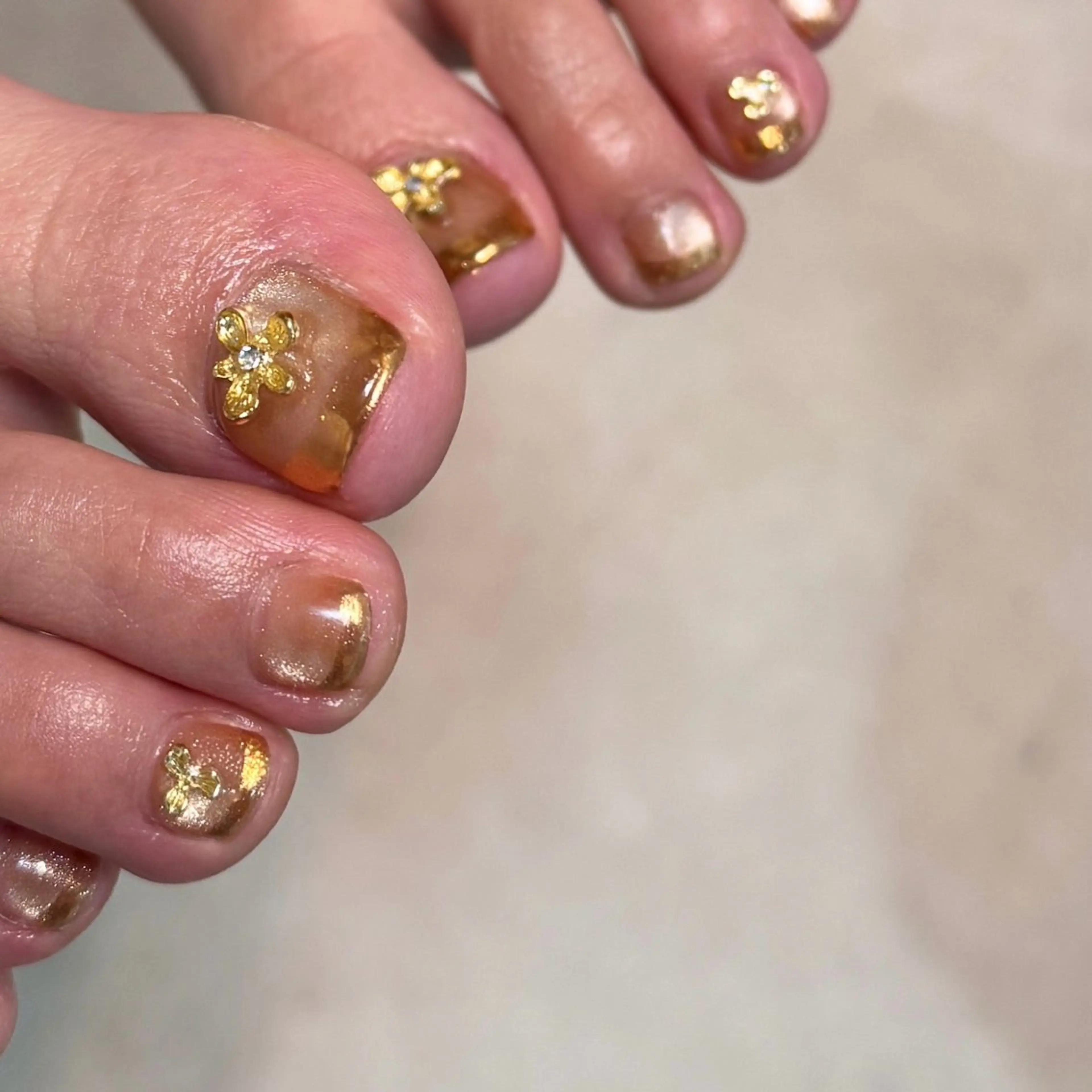 ネイル フラワーネイル フレンチネイル マグネットネイル ミラーネイル フットネイル pointillé .ayaのネイルデザイン