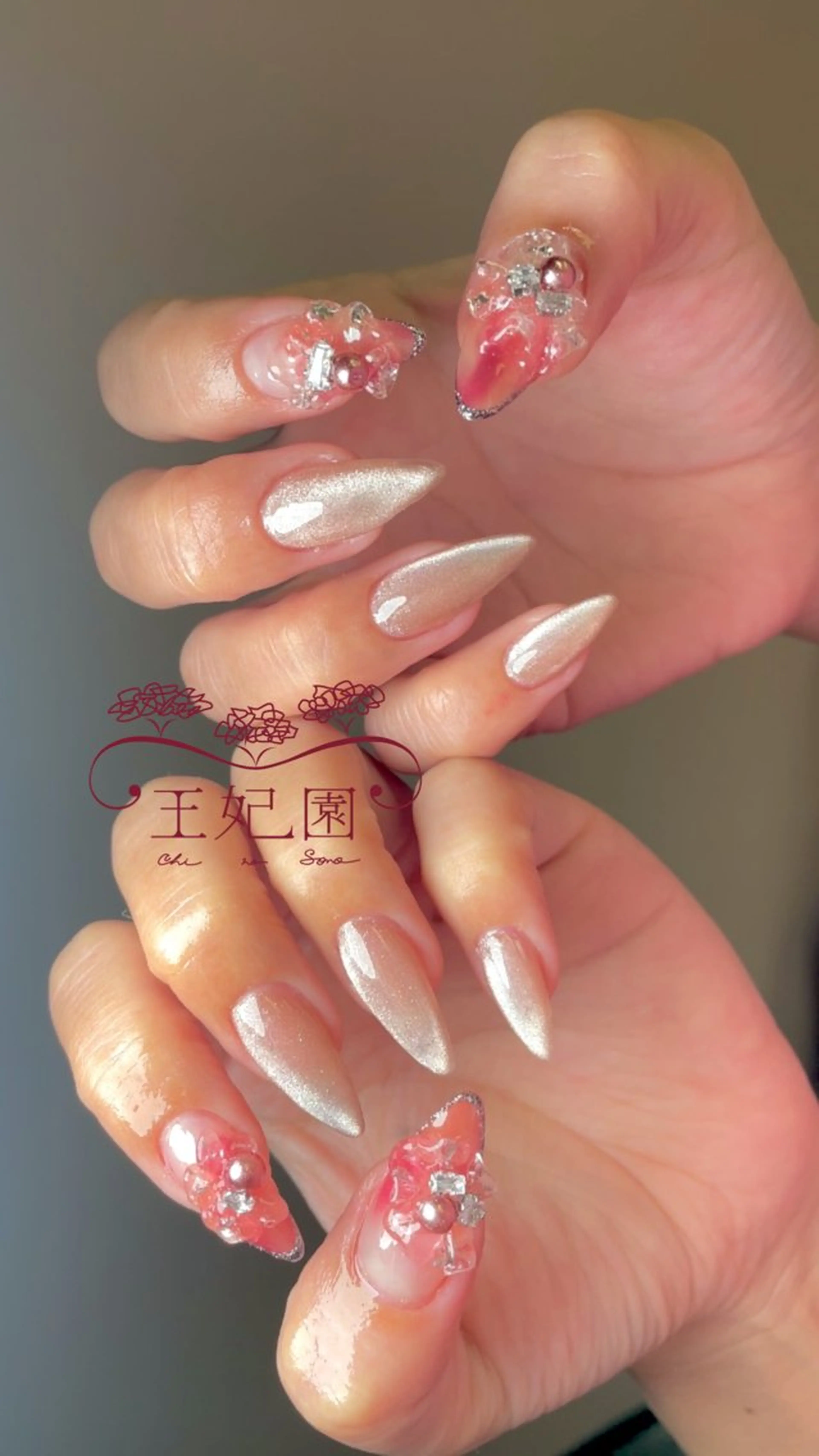 ネイル クリアネイル フレンチネイル ガラスフレンチ 氷ネイル・うるうるネイル キラキラネイル nail salon王妃の園所属・王妃の園 ohinosonoのネイルデザイン