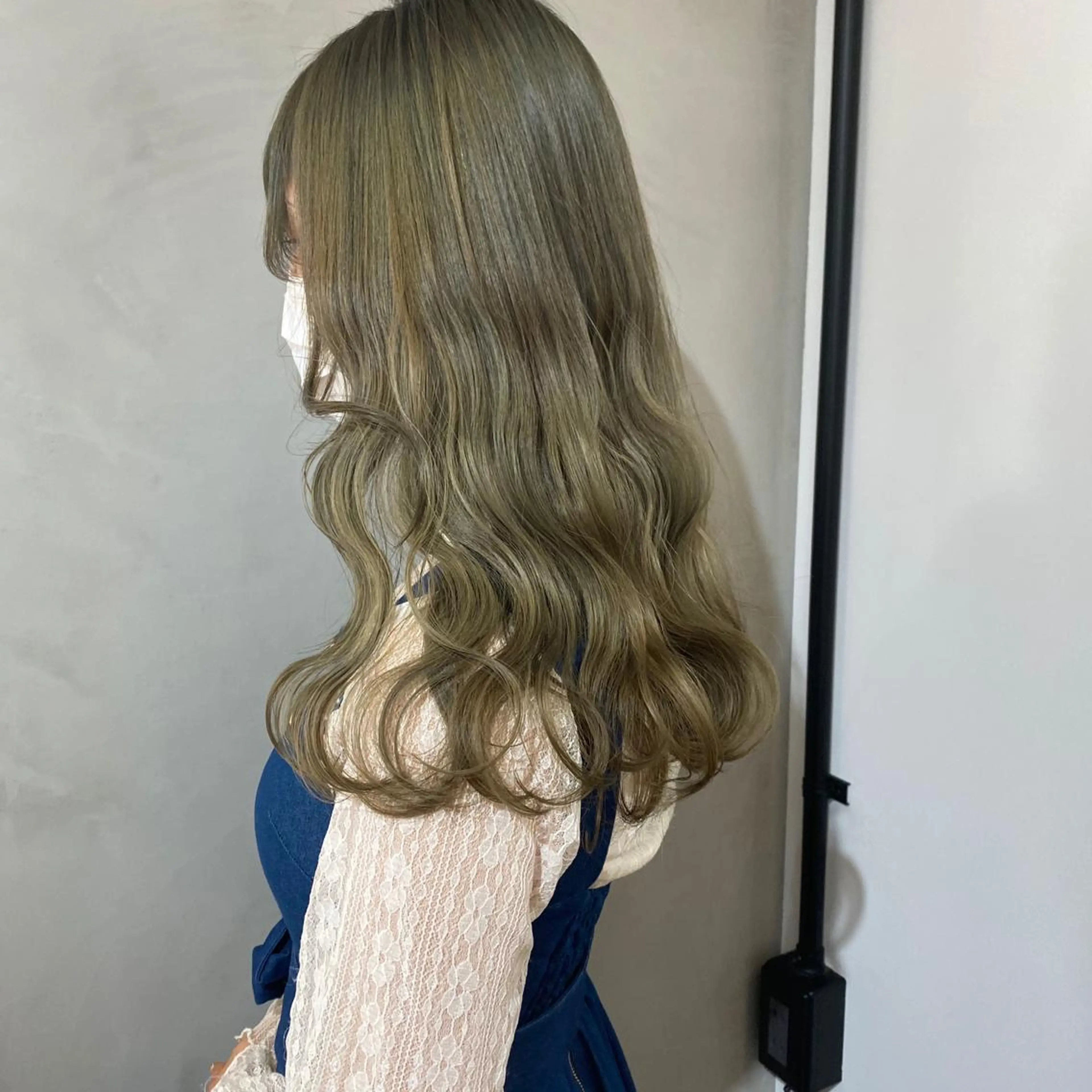 ロング 家里 圭子のヘアスタイル