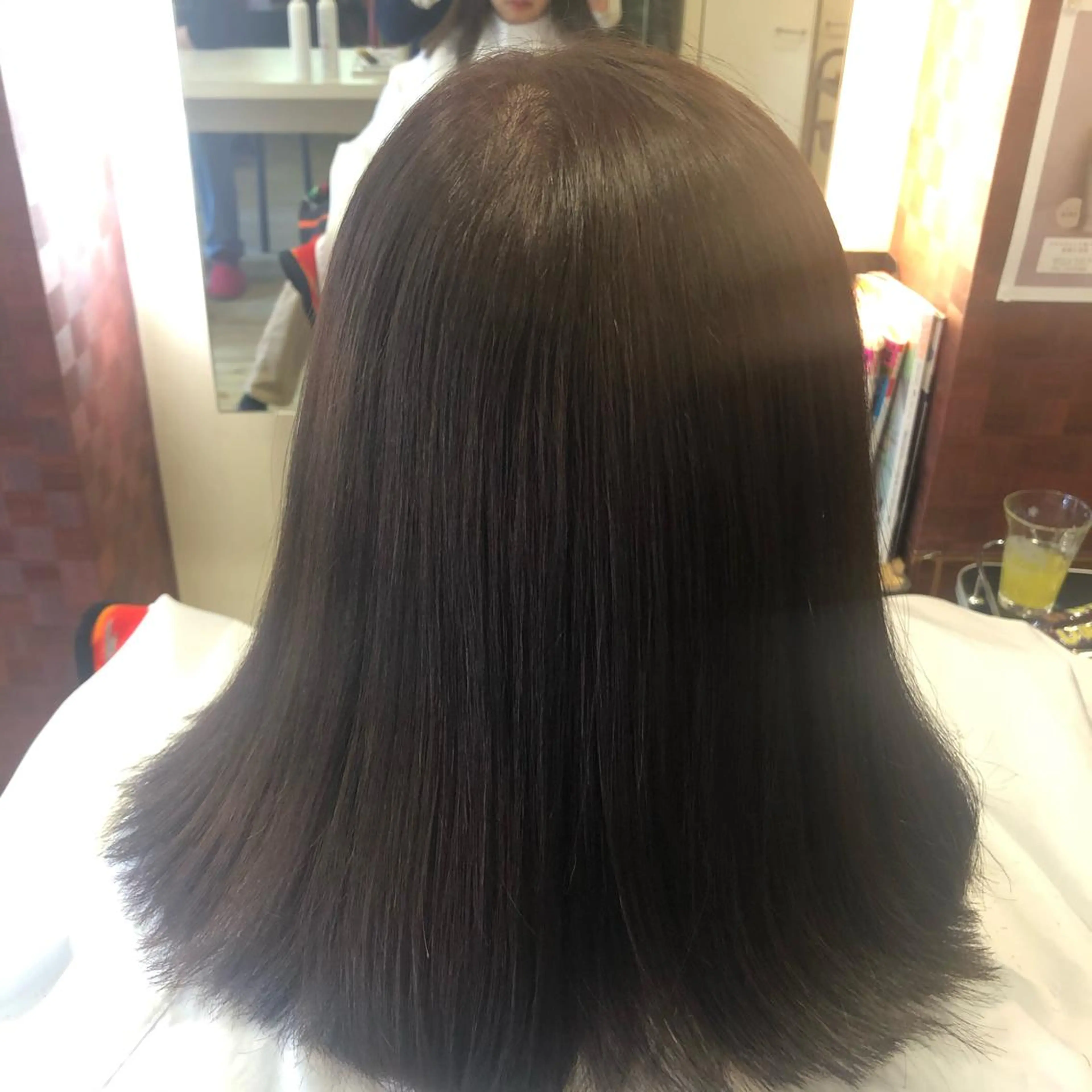 セミロング 縮毛矯正 エル美容室所属・織田 英之のヘアスタイル