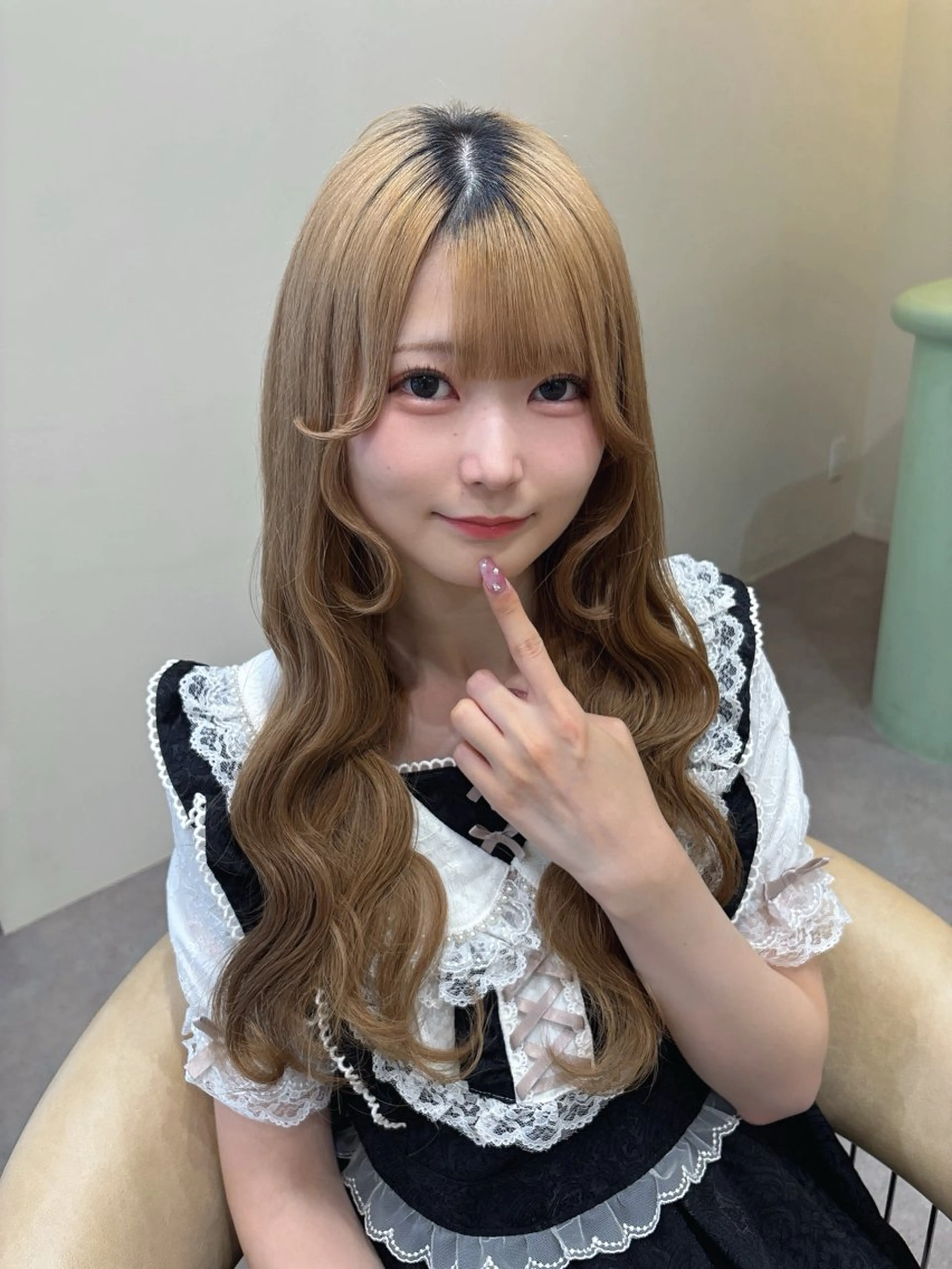 ロング カラー 顔周りカット カット ヘアカラー トリートメント TinkerLip  ティンカーリップ所属・艶暗髪 ピンクカラー 似合わせカット 栄のヘアスタイル