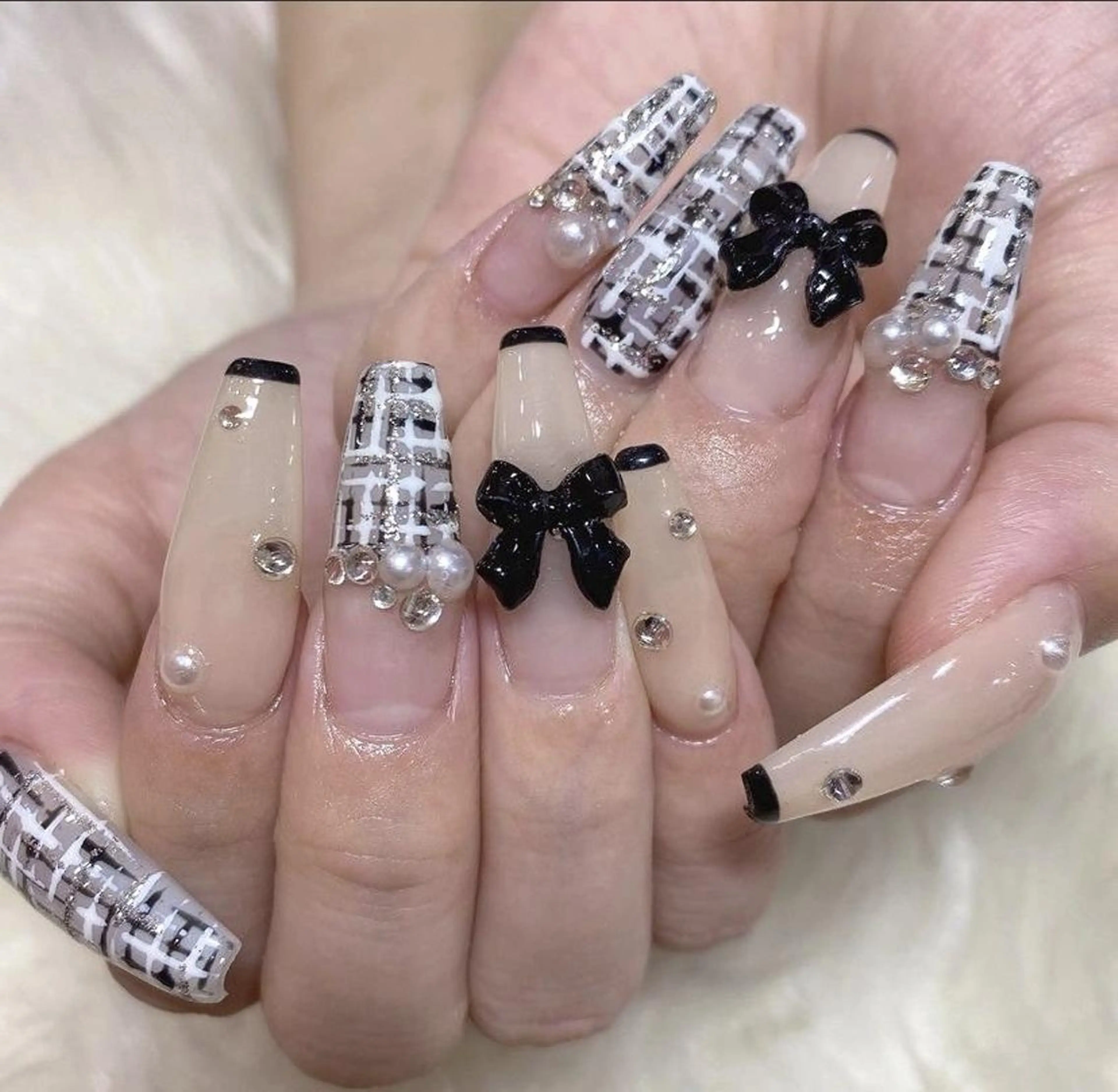 ネイル 長さ出し グラデーション 卒業式 キラキラネイル マグネットネイル Emi🌸Belle Nail Salonのネイルデザイン