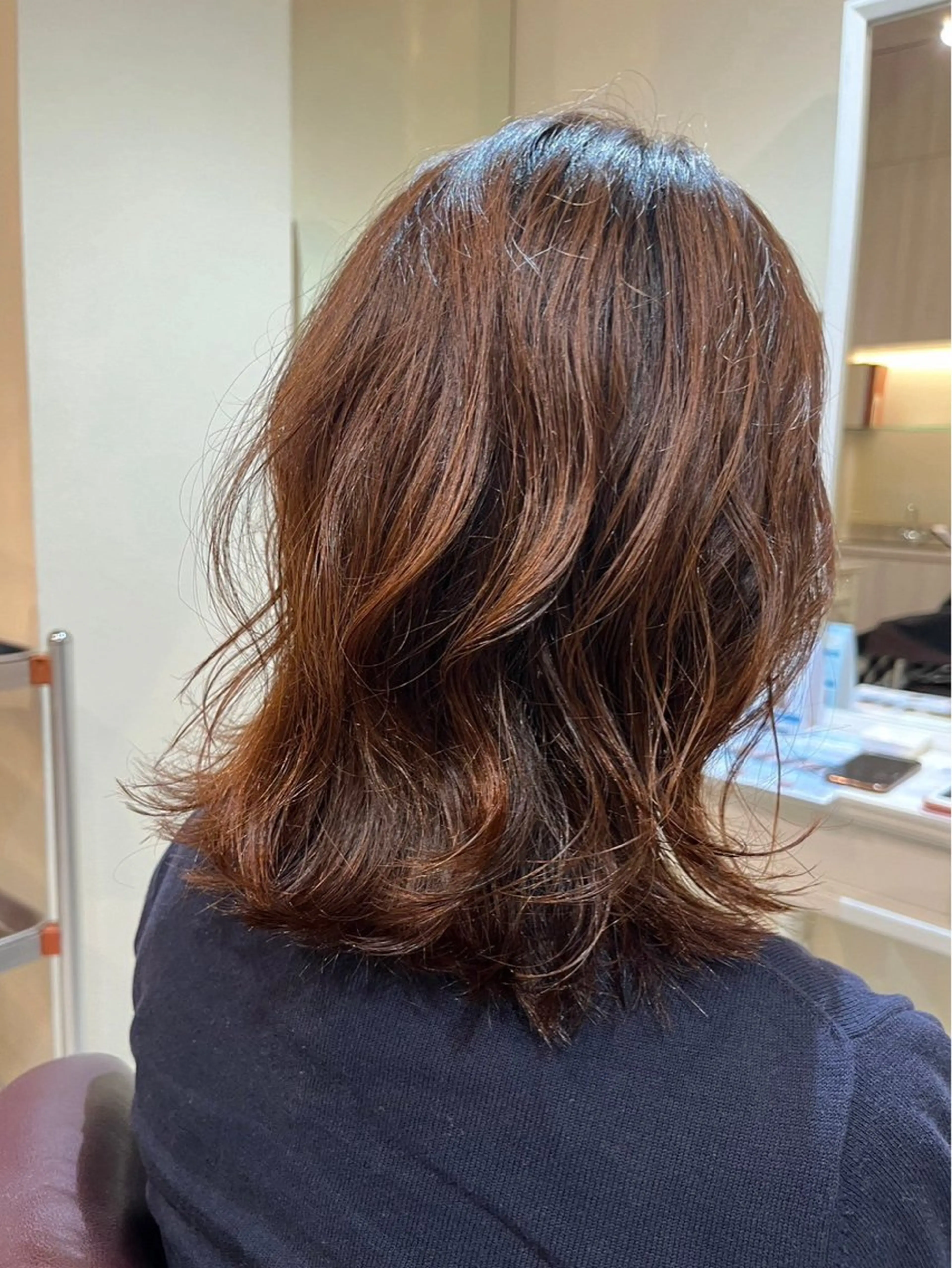 お写真を撮らせて頂きます。お顔写っていい方！   カット + パーマ  (スタイル指定あり : ミディアム パーマ)の写真