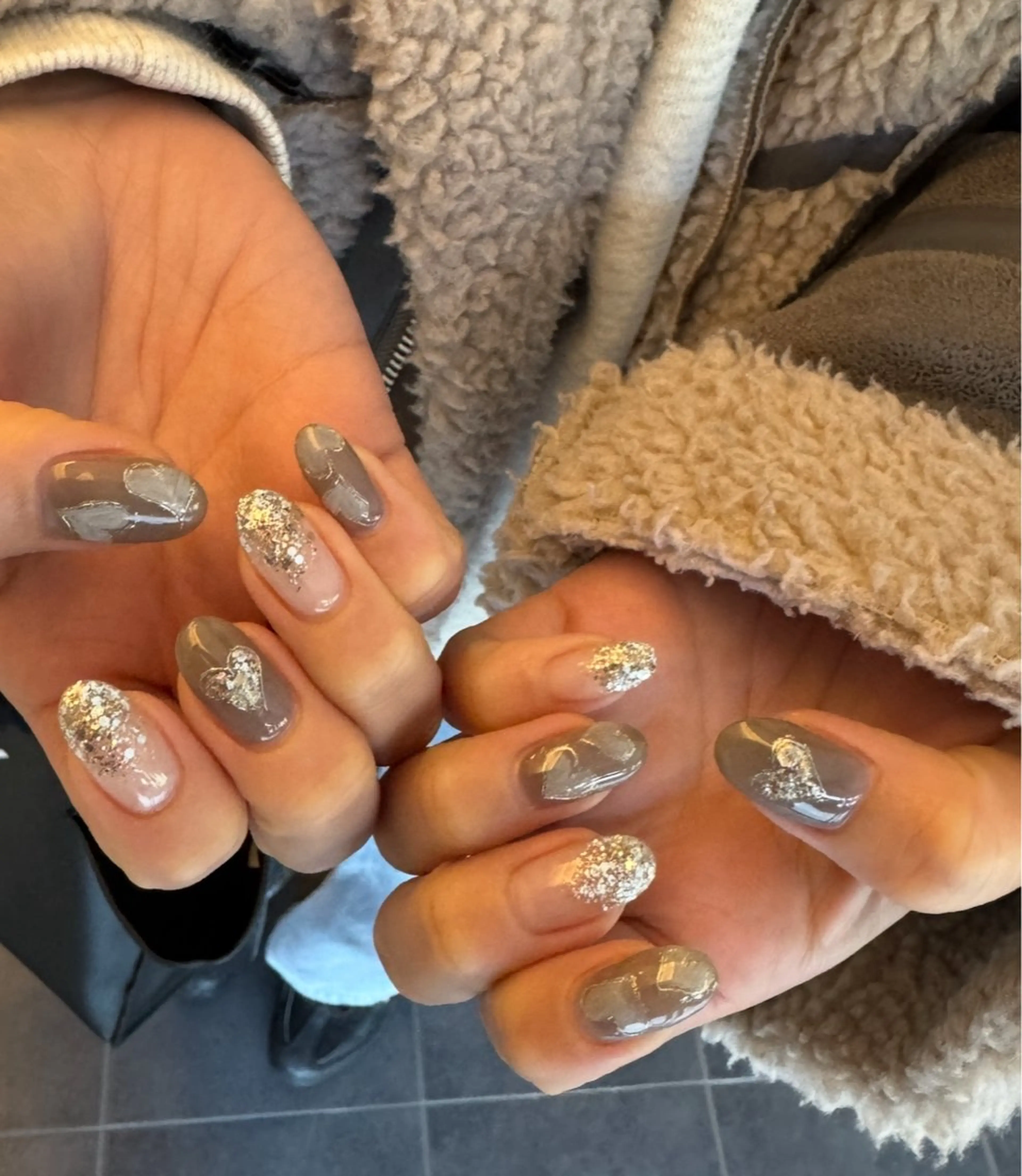 ネイル 成人式 キラキラネイル ニュアンスネイル オフィスネイル シンプルネイル Lililas サロン&スクールのネイルデザイン