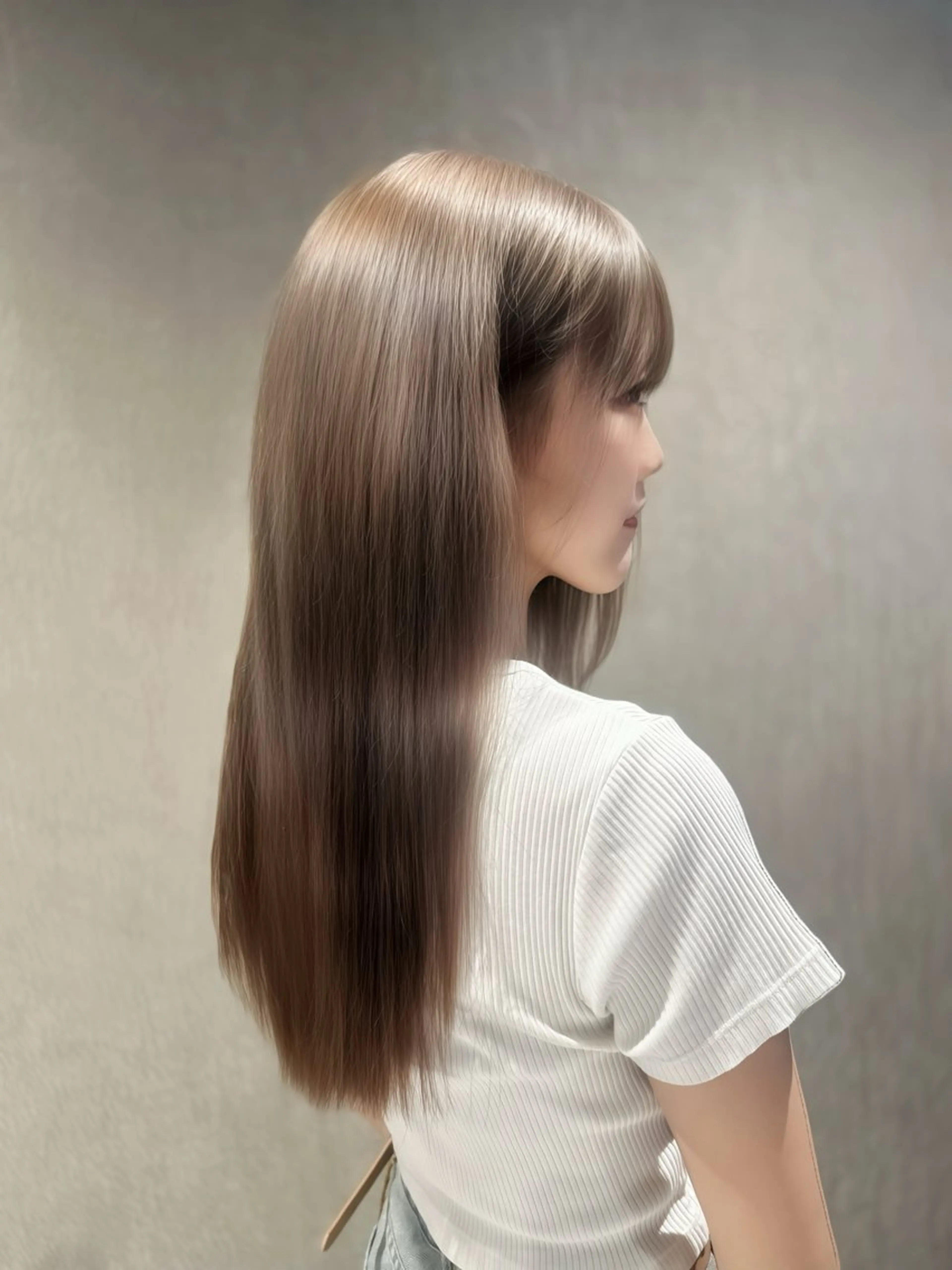 ロング ヘアカラー 村井 隆仁のヘアスタイル