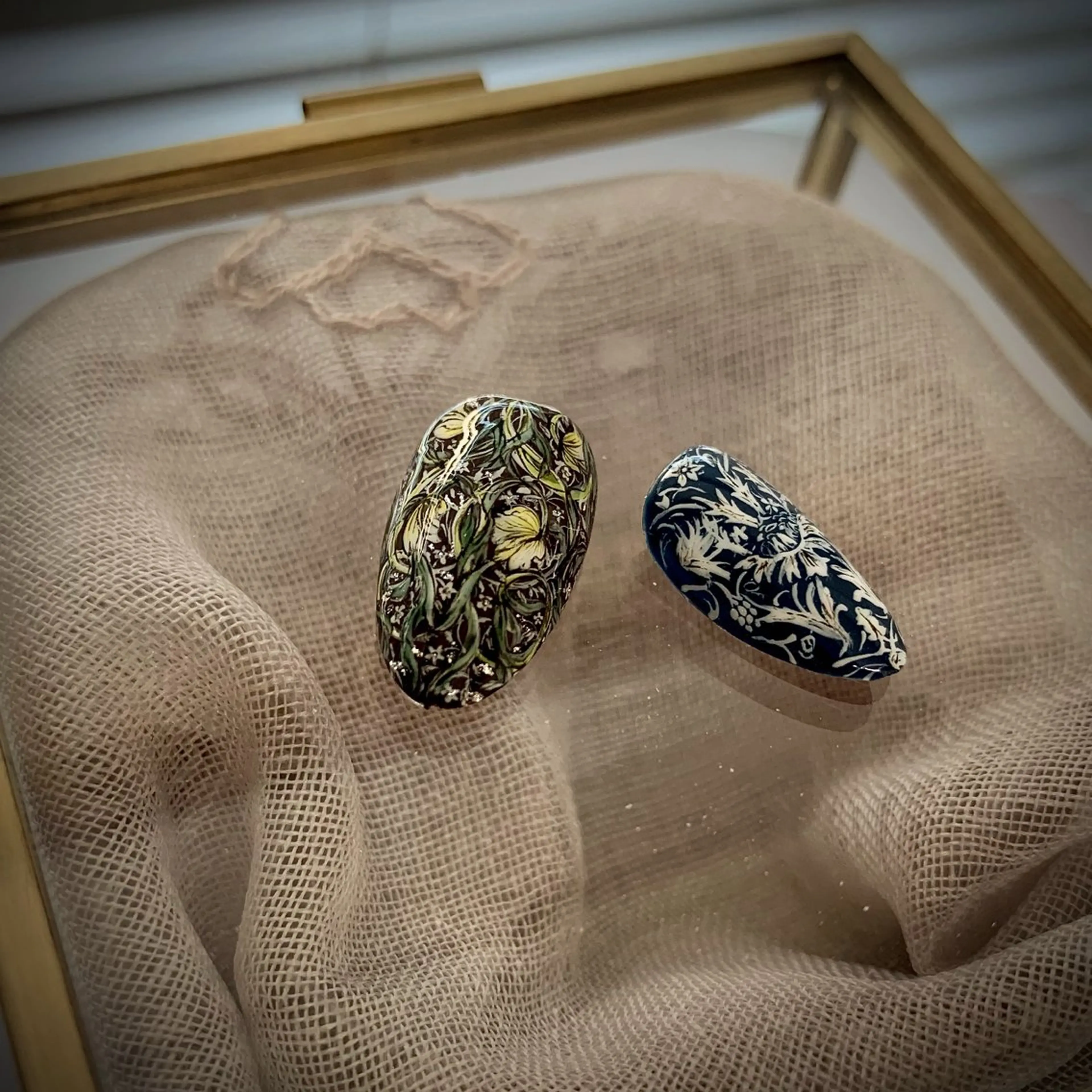 オーダーネイルチップ　絵画　ペット似顔絵　細かいデザインokの写真