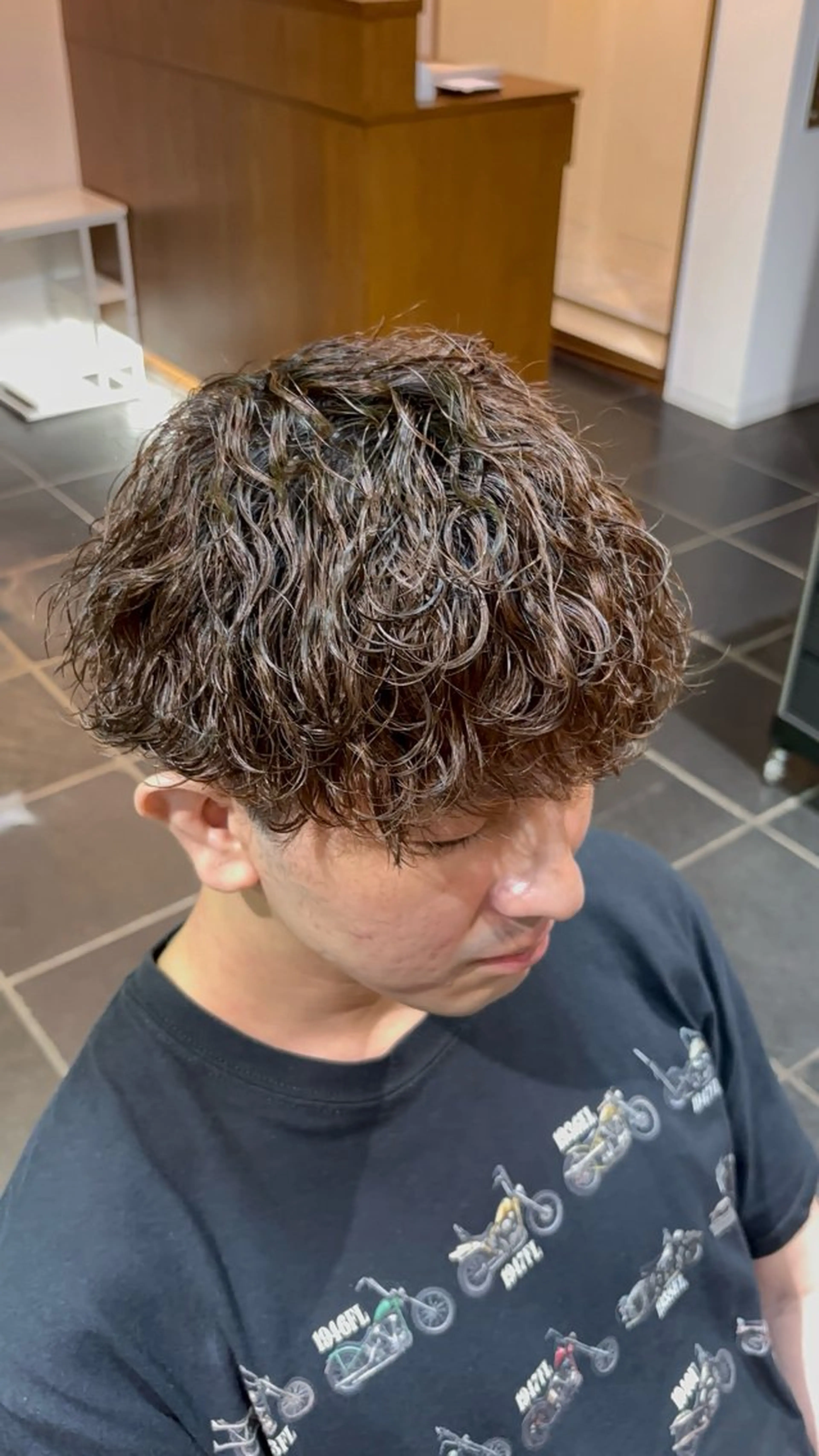 パーマ メンズ 波巻きパーマ ruen大分駅店所属・ruen大分駅店 /佐藤萌音のヘアスタイル