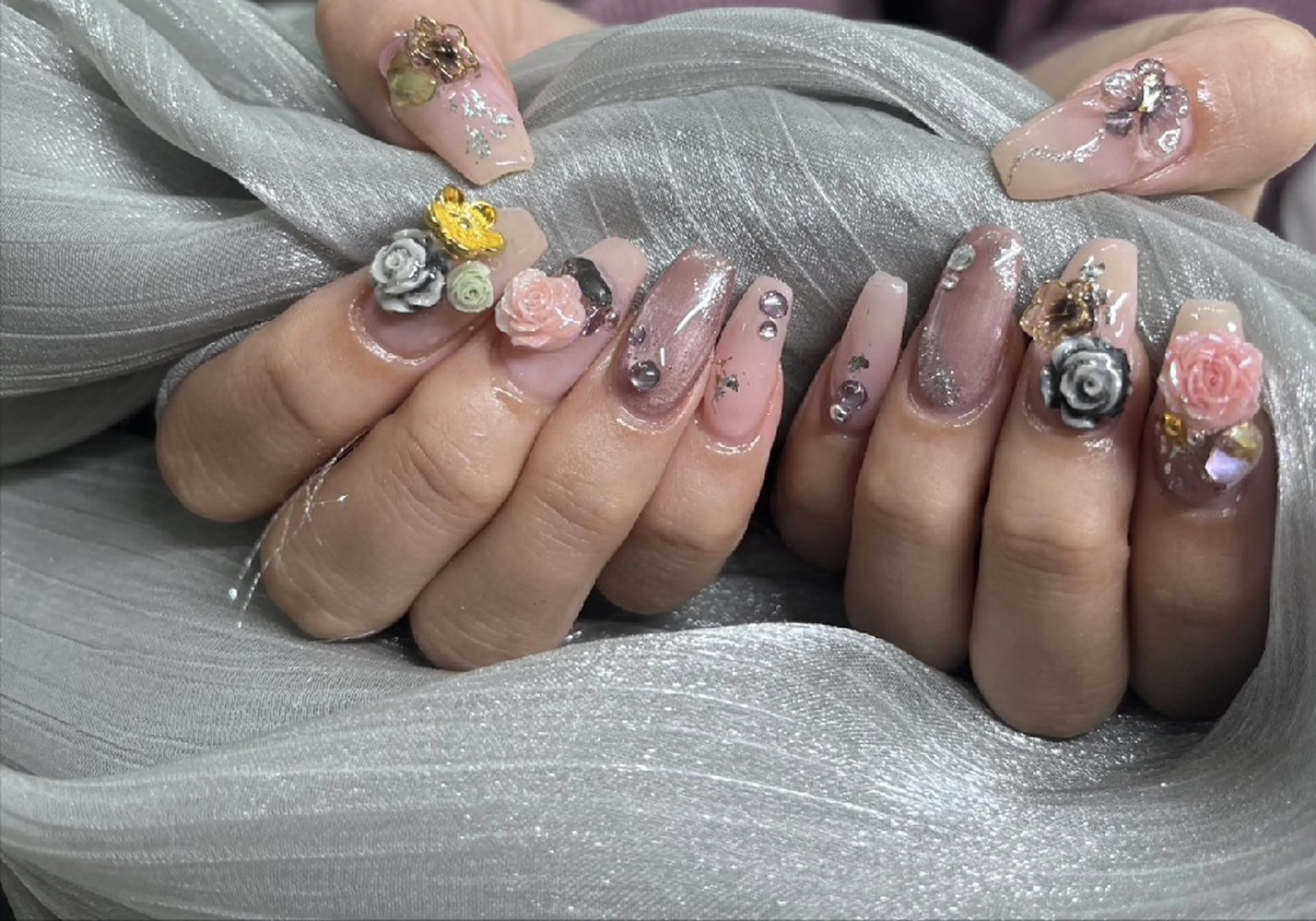 ネイル アートネイル フラワーネイル Re:JUvia JUMIのネイルデザイン