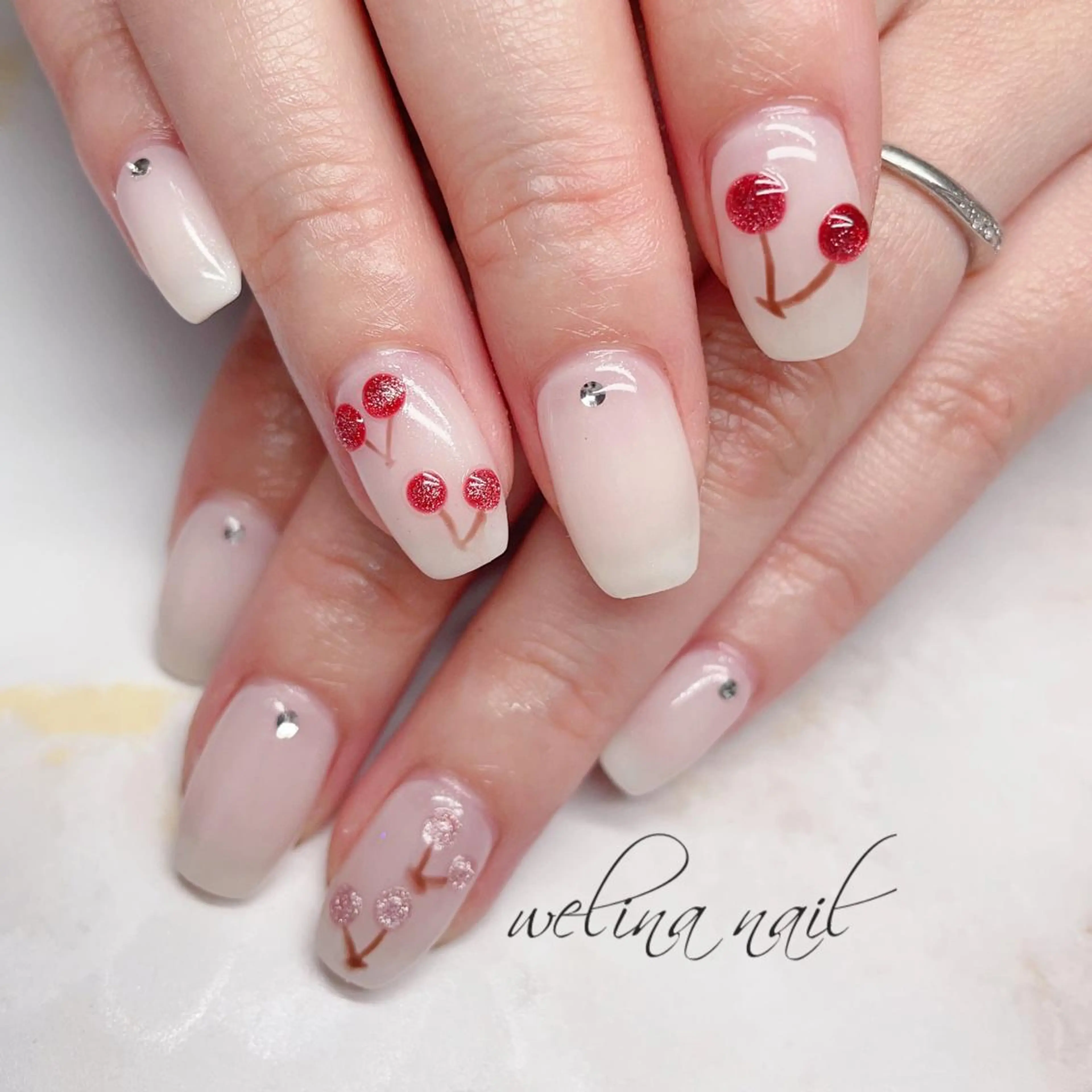 ミディアム ハンドネイル WELINA nail salonのエステ・リラクイメージ