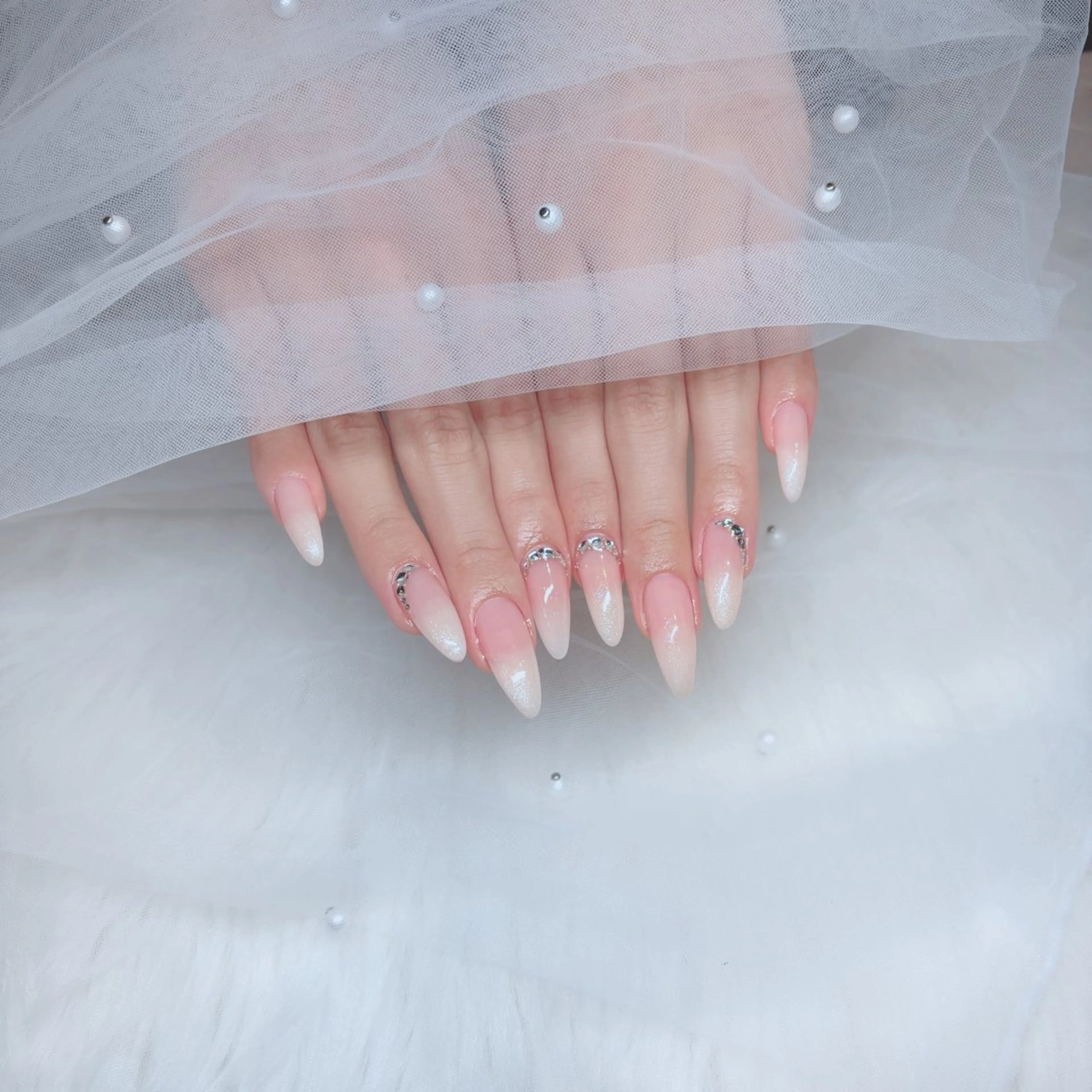 ネイル ハンドネイル Miki 本町駅｜💅‎🤍のネイルデザイン