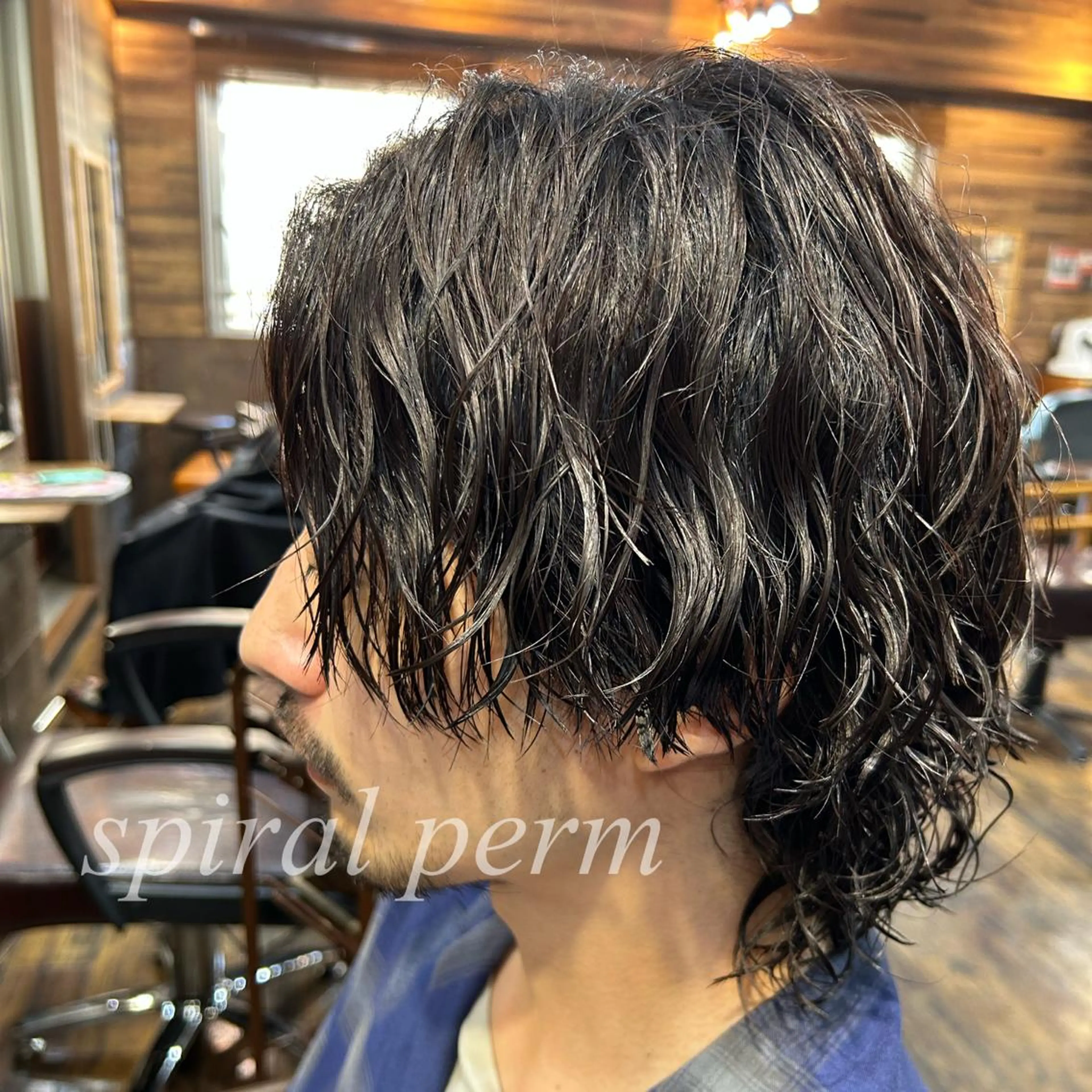 ミディアム パーマ メンズ カット ヘアカラー パーマ トリートメント ツイスパ/メンズ特化 🦋𝑺𝑶𝑵𝑬の眉毛・アイブロウイメージ