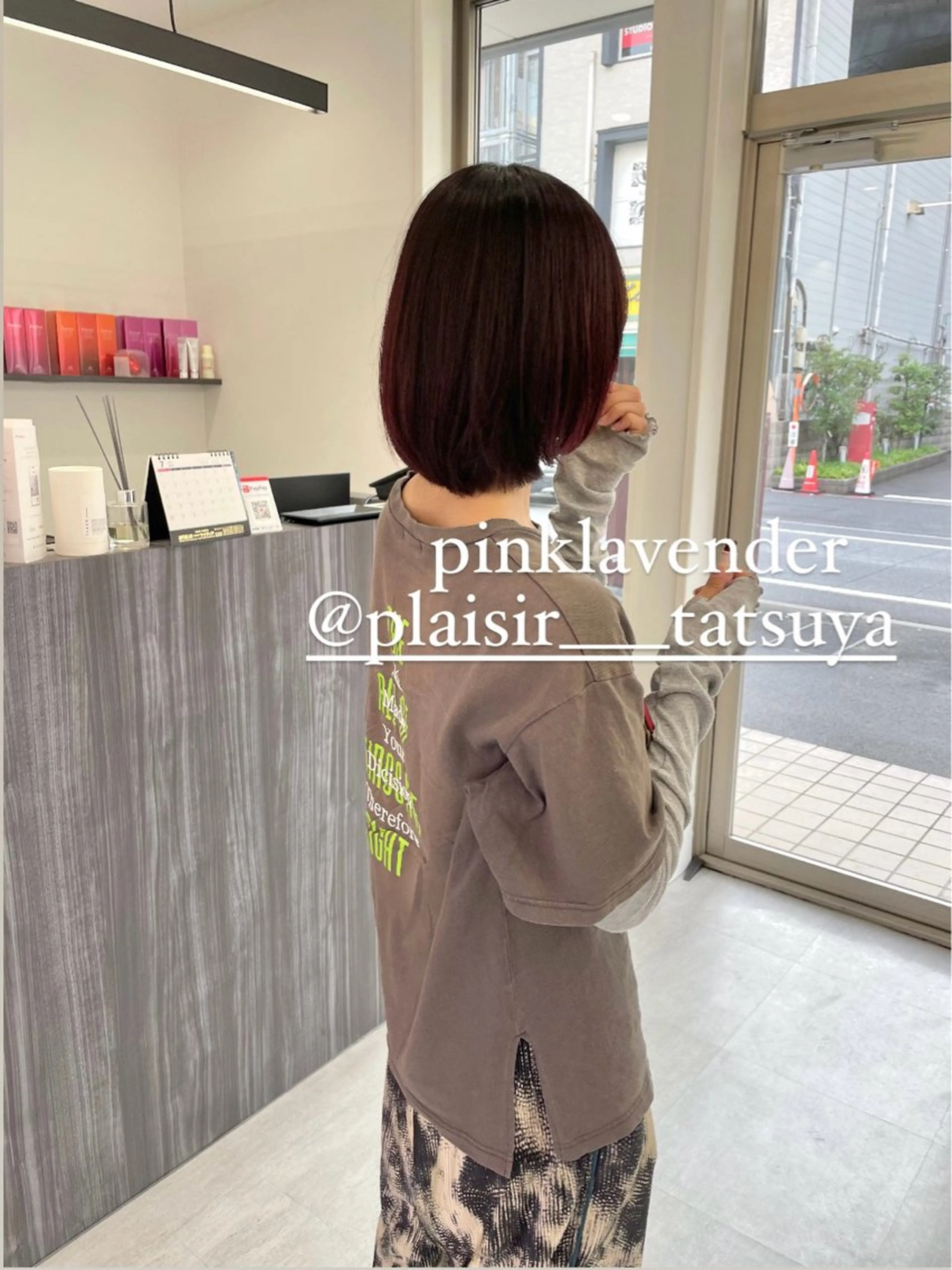 ショート カラー ケアカラー デザインカラー ラベンダーカラー ピンクカラー ピンクラベンダー カット ヘアカラー トリートメント 佐々木 達也のヘアスタイル