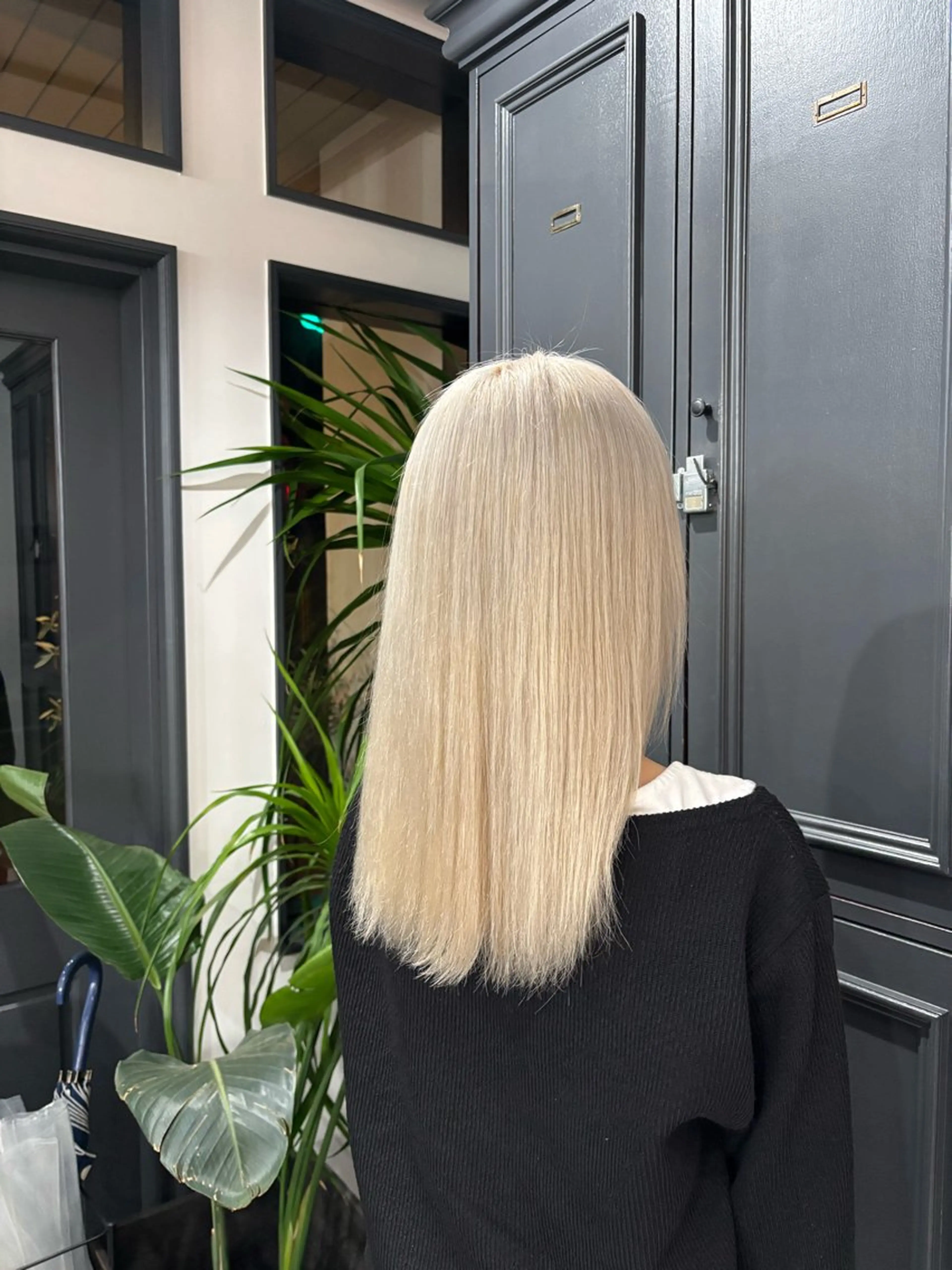 セミロング Log所属・長谷川 さくらのヘアスタイル